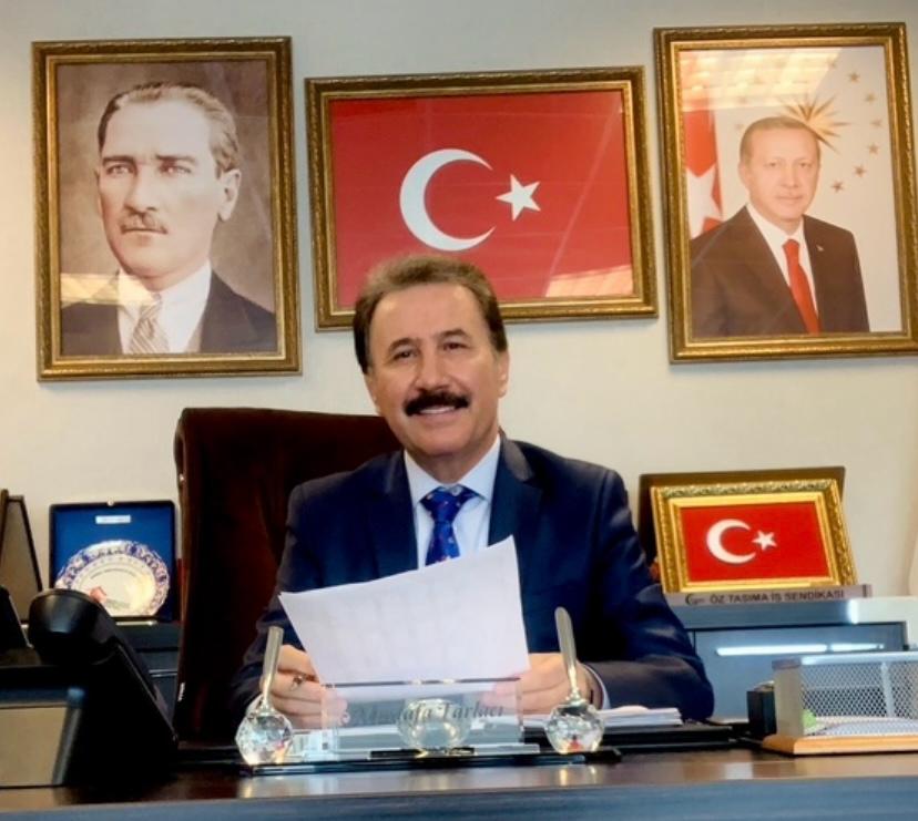 ÖZEL KALEM MÜDÜRLERİ BİRLİĞİ  BAYRAĞI MAUSTAFA TARLACI’YA ENAMET