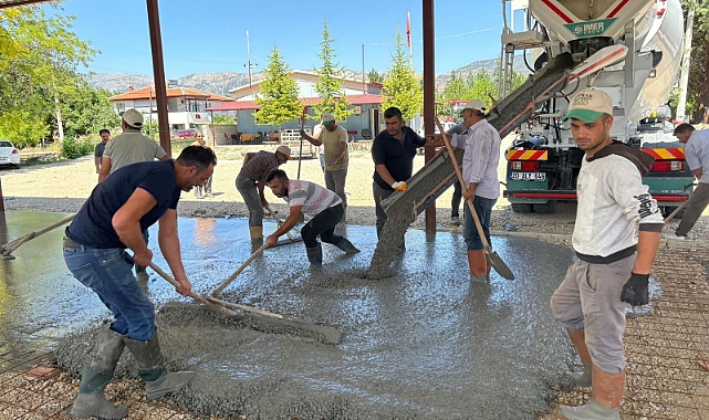 “DEVLET MİLLET İŞBİRLİĞİYLE KÖYLERİMİZDE ÇALIŞMALAR DEVAM EDİYOR”