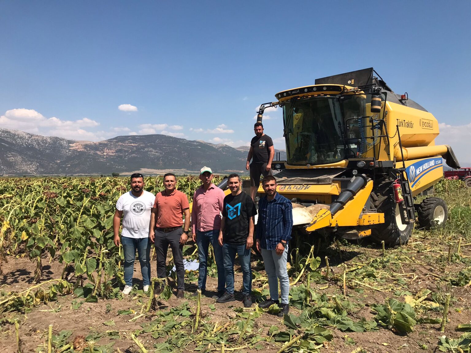 AYÇİÇEĞİ HASADI BAŞLADI… 3 454674956 1262191144950170 4023448687837983885 n 1536x1152 1