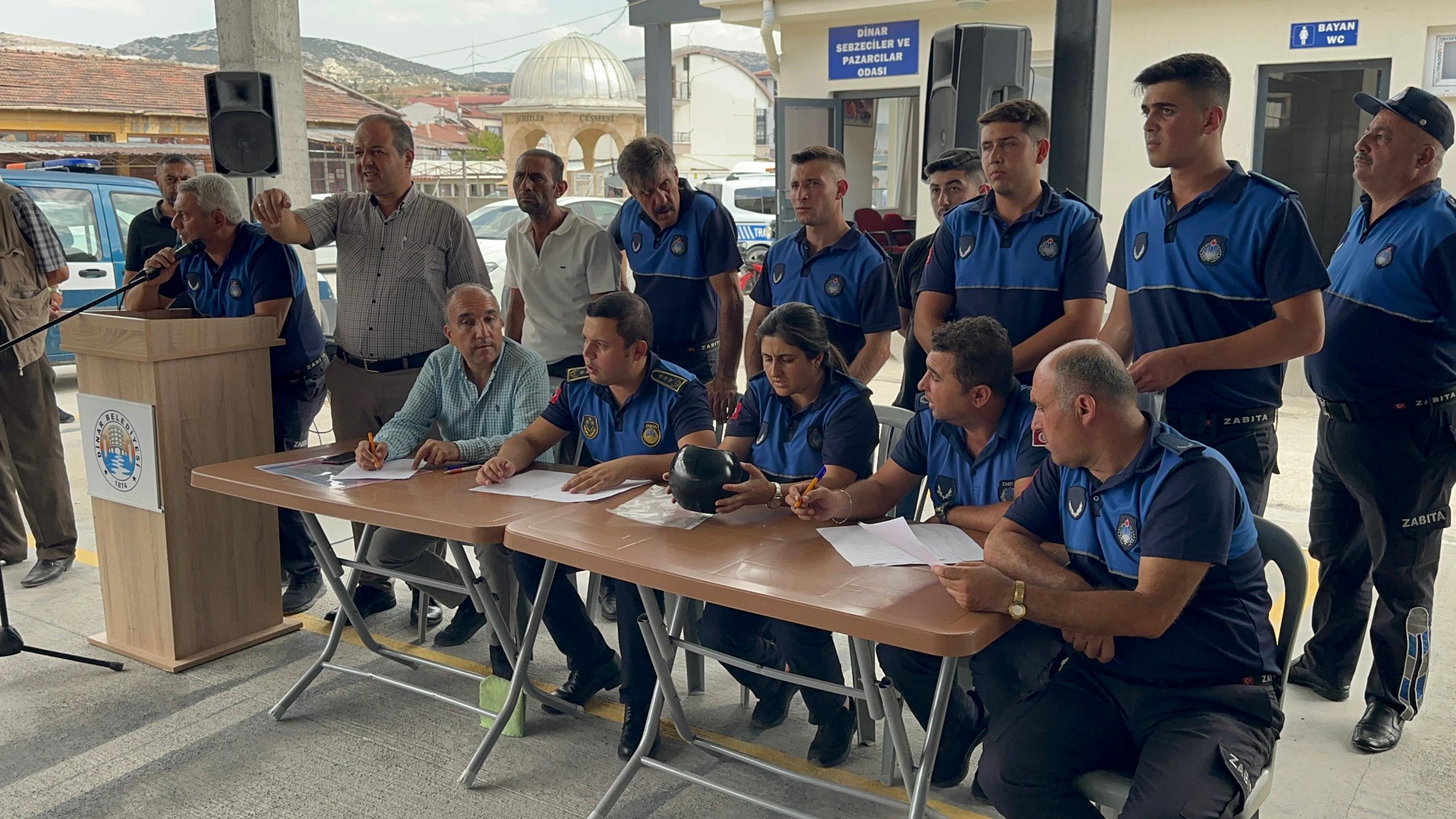 “Yeni Kapalı Pazar Yerinde Kura Çekimi ile Esnaflara Tezgah Teslimi Gerçekleşti”