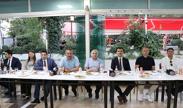 “Belediye Başkanı Topçu, Veda Yemeğine Katıldı” 20 belediye baskani topcu veda yemegine katildi 6874