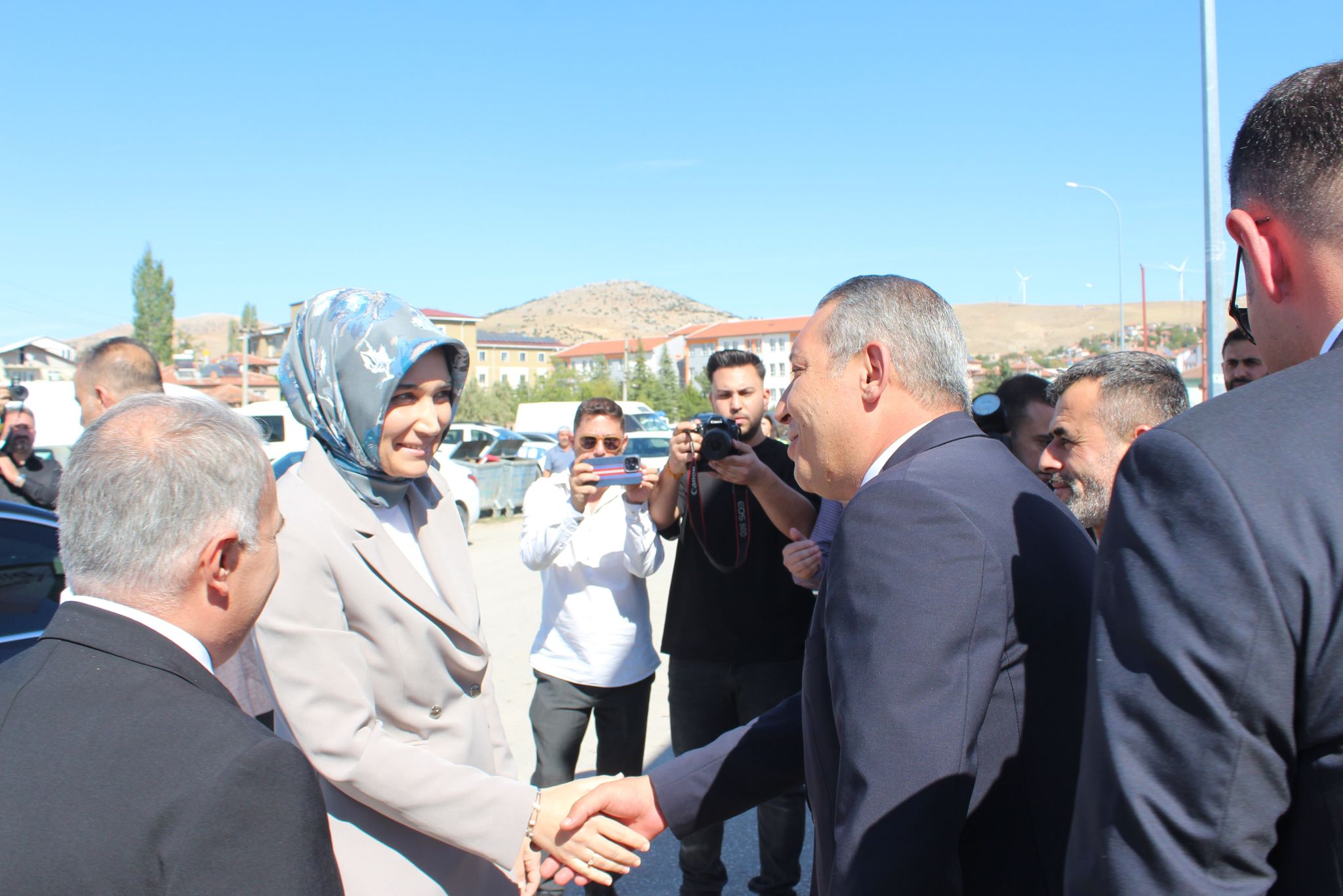 Dinar Tarım ve Hayvancılık Festivalinin Açılışı Yoğun Bir Katılımla Gerçekleşti 4 11725739141727422111