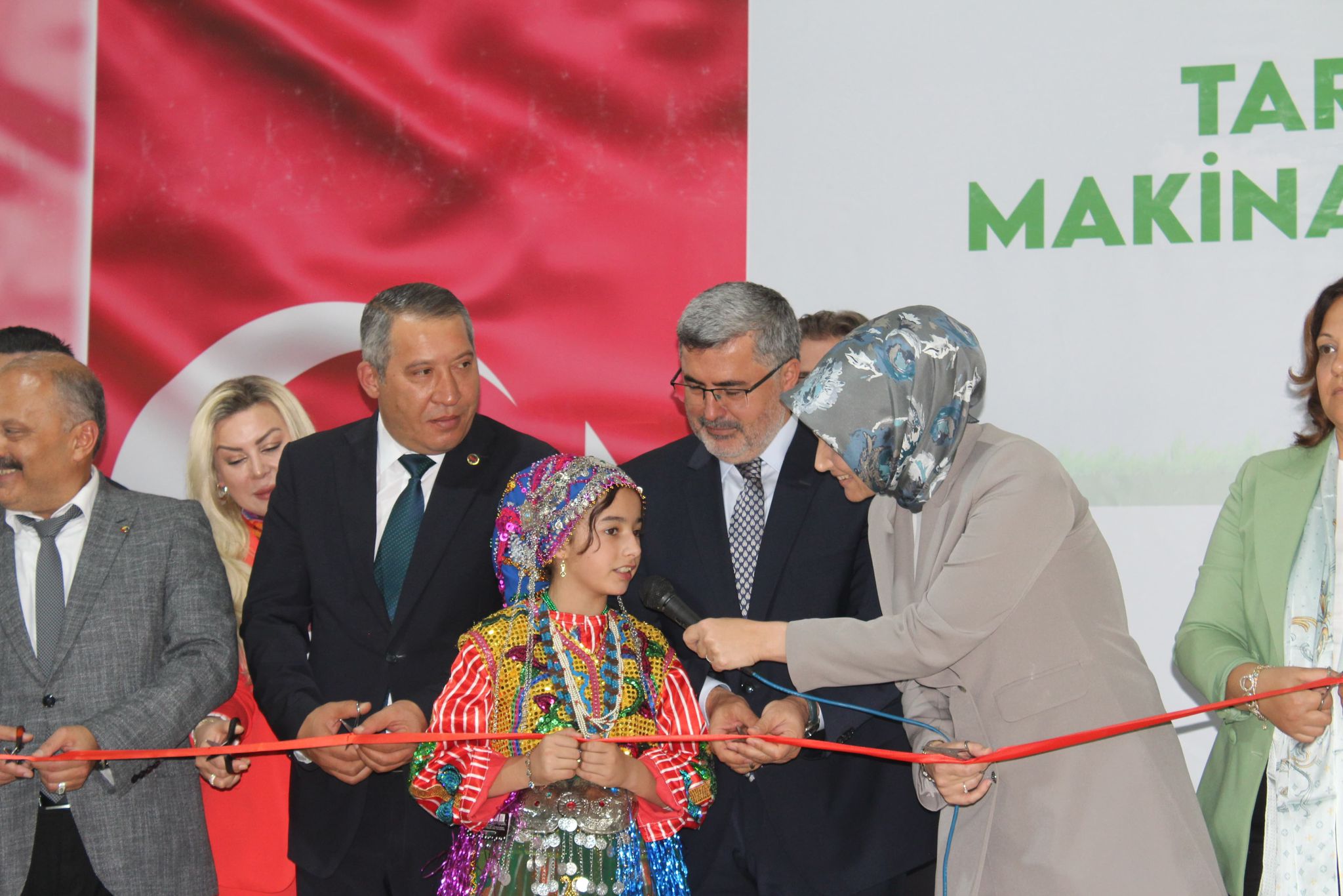 Dinar Tarım ve Hayvancılık Festivalinin Açılışı Yoğun Bir Katılımla Gerçekleşti 5 12612105811727422124