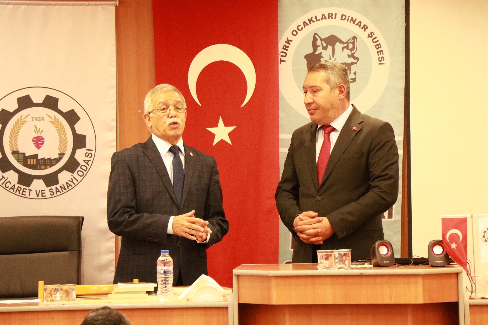 “Dinar’da Sivil Toplumun Sosyal ve Kültürel Katkıları Üzerine Toplantı Yapıldı” 5 12826261321727708387