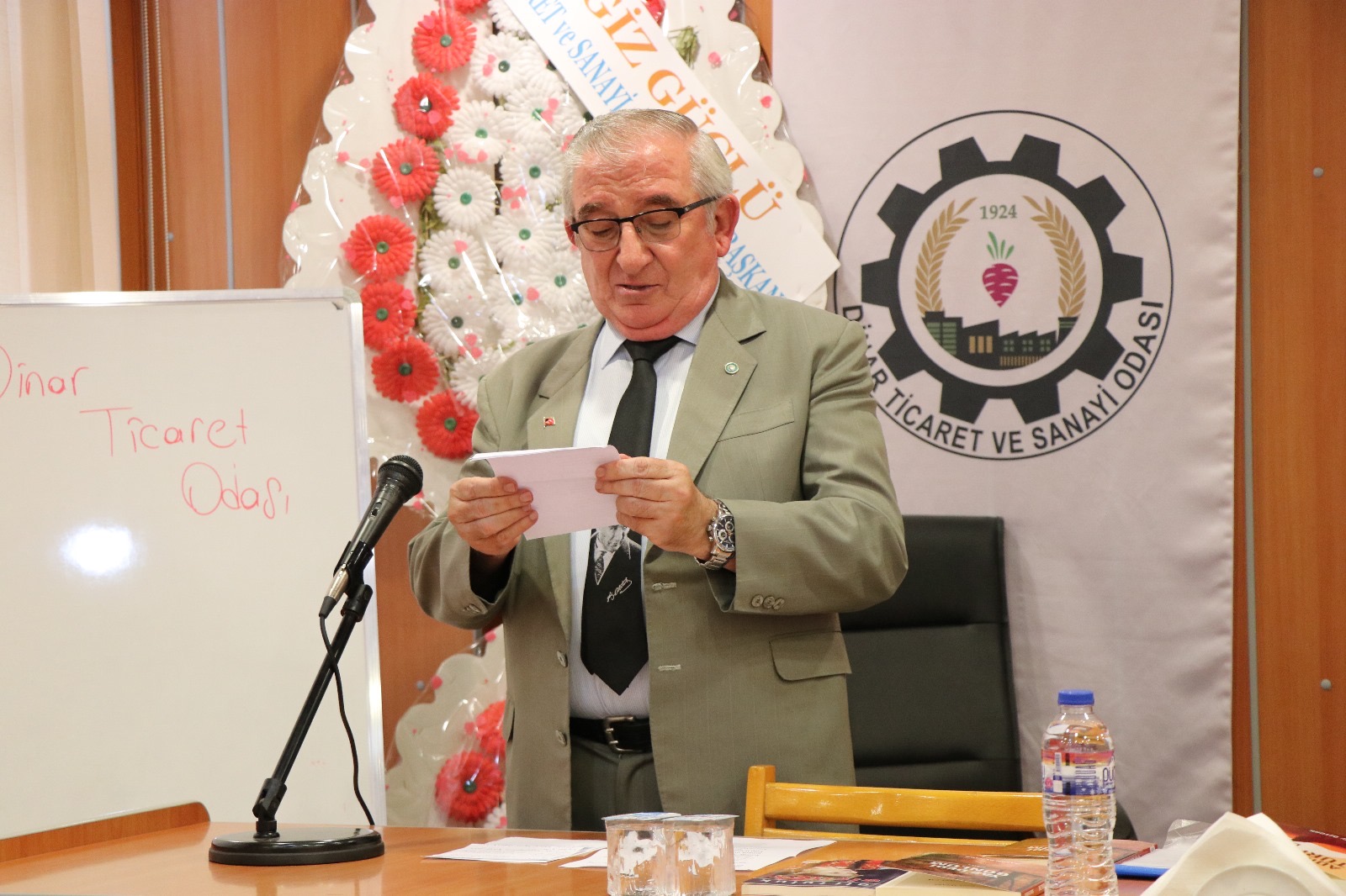 “Dinar’da Sivil Toplumun Sosyal ve Kültürel Katkıları Üzerine Toplantı Yapıldı” 9 17216316911727708383