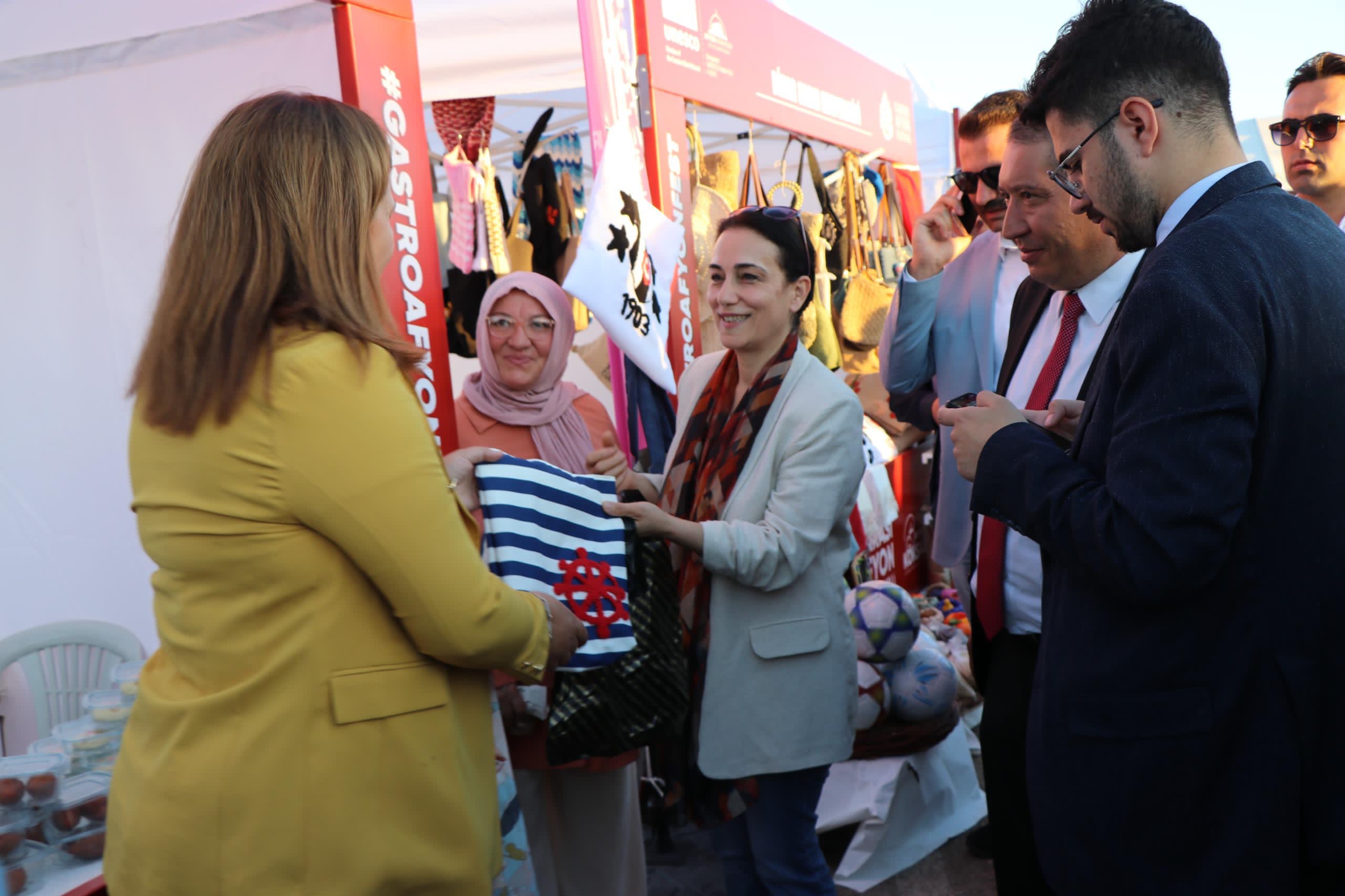 Dinar Belediye Başkanımız Veysel Topçu, 6. Uluslararası Gastro Afyon Turizm ve Lezzet Festivali'ne katıldı. 6 18273075881727536993