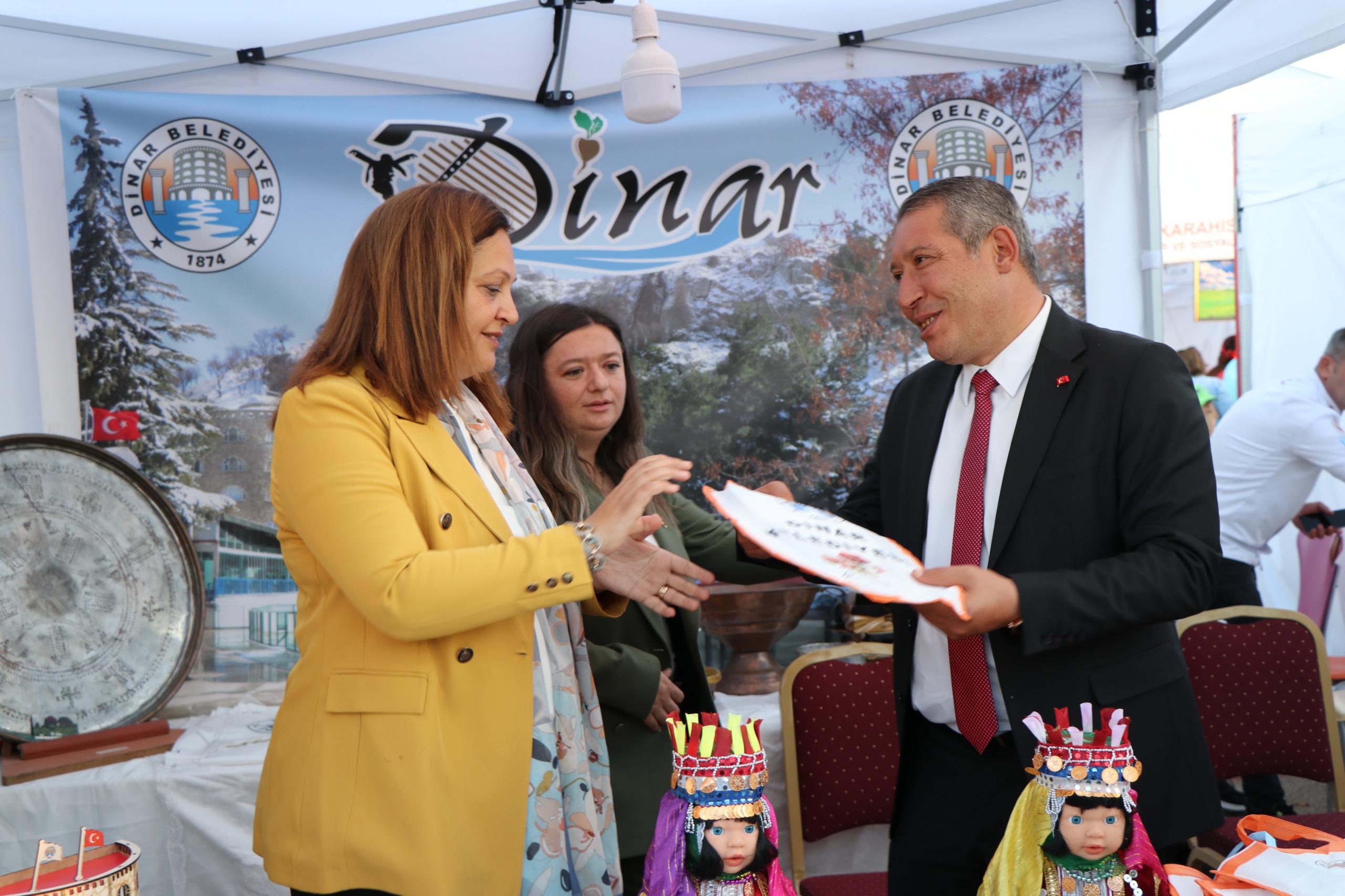 Dinar Belediye Başkanımız Veysel Topçu, 6. Uluslararası Gastro Afyon Turizm ve Lezzet Festivali'ne katıldı. 9 20114378821727537022