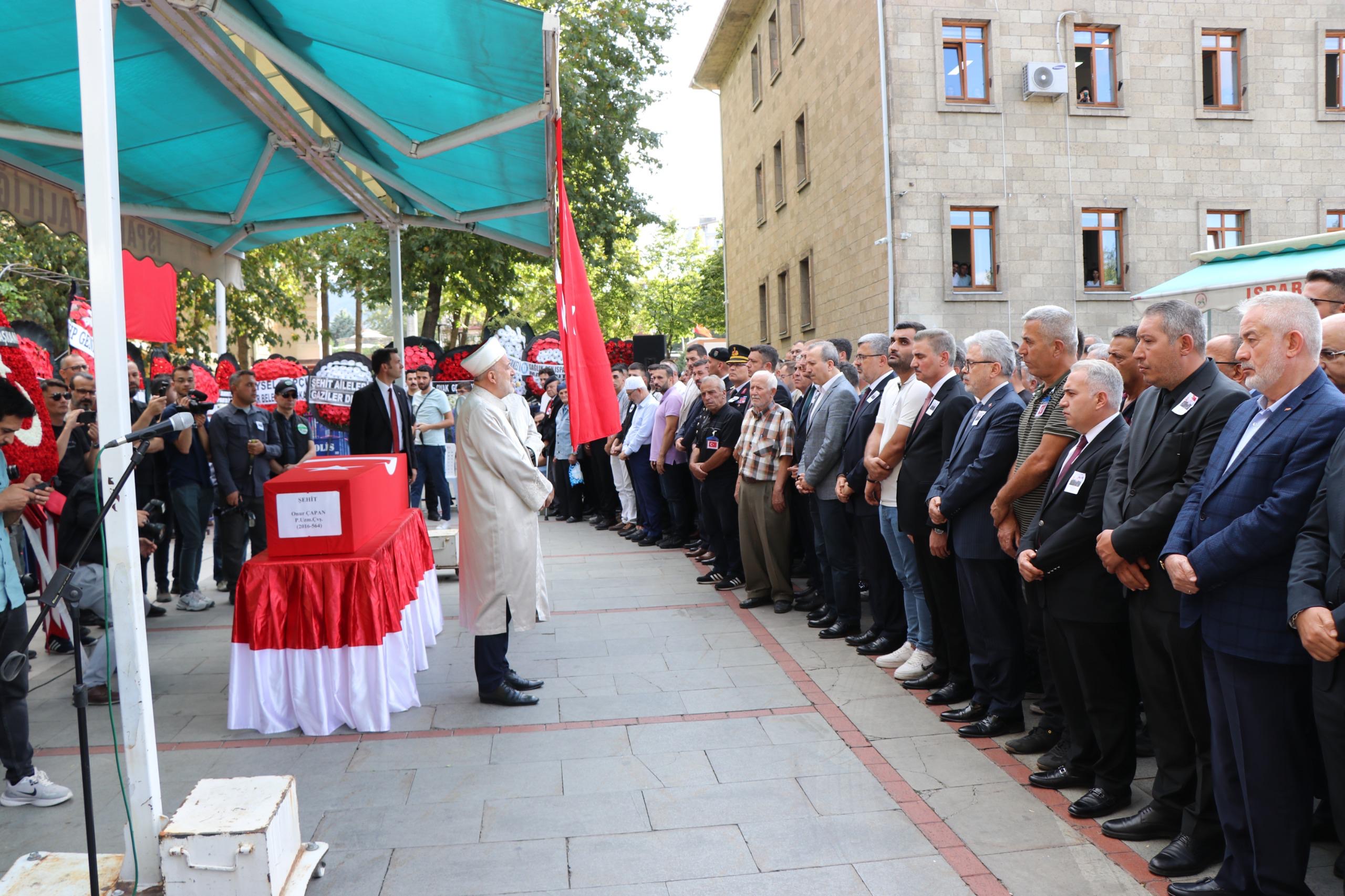 “Aziz Milletimizin Başı Sağ Olsun” 7 20128949781726210137