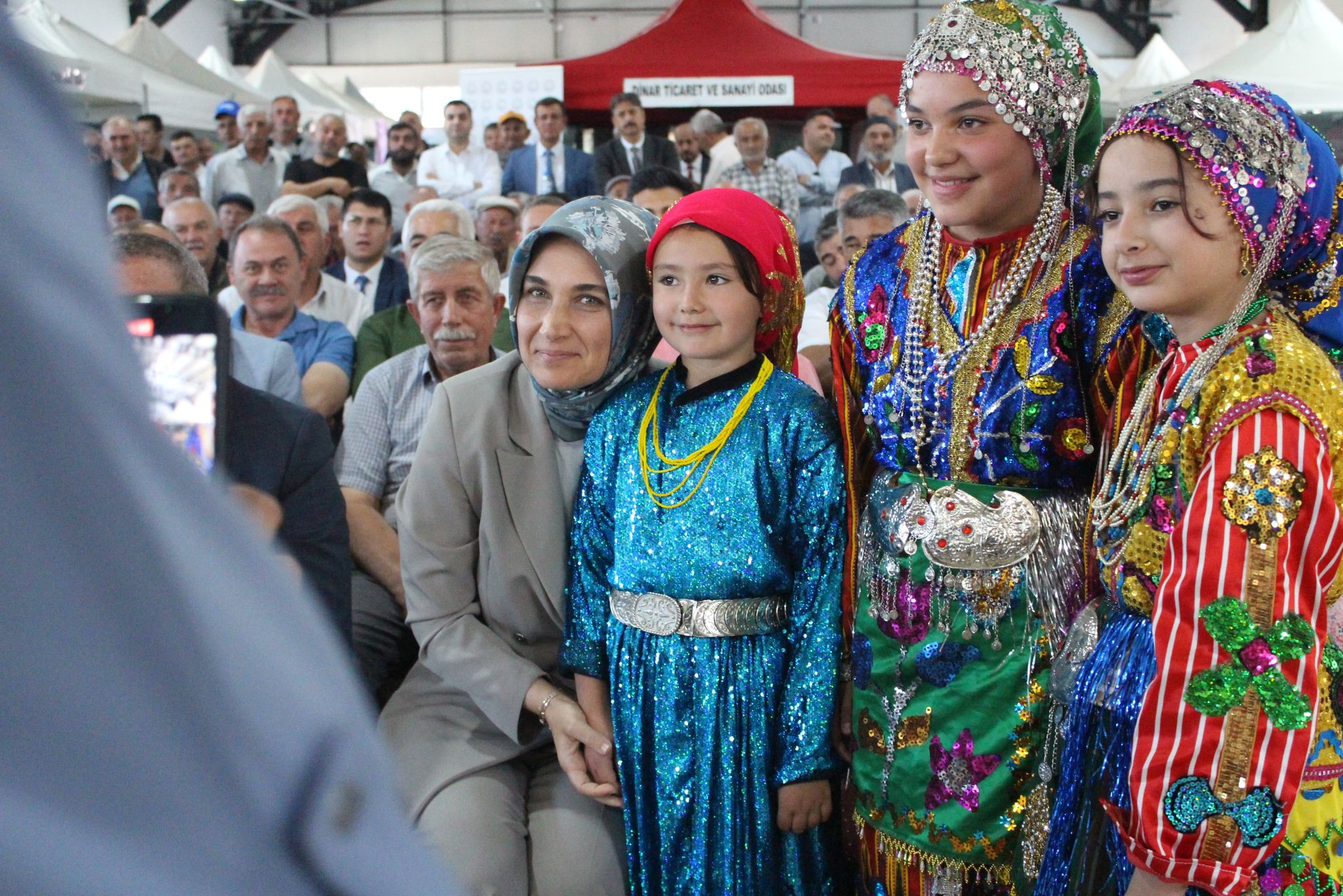 Dinar Tarım ve Hayvancılık Festivalinin Açılışı Yoğun Bir Katılımla Gerçekleşti 1 2685091591727422117