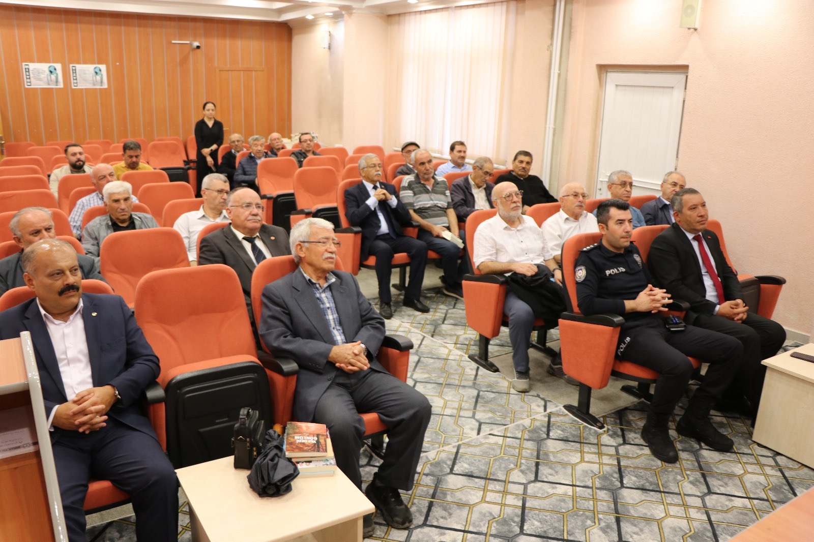 “Dinar’da Sivil Toplumun Sosyal ve Kültürel Katkıları Üzerine Toplantı Yapıldı” 13 5911657121727708377