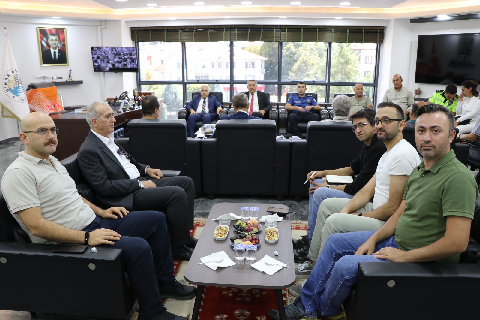 Dinar’da Trafik Sorunlarıyla İlgili Önemli Bir Toplantı Gerçekleştirildi 7 69175e91 256f 442b 990b abbf499ab3cb