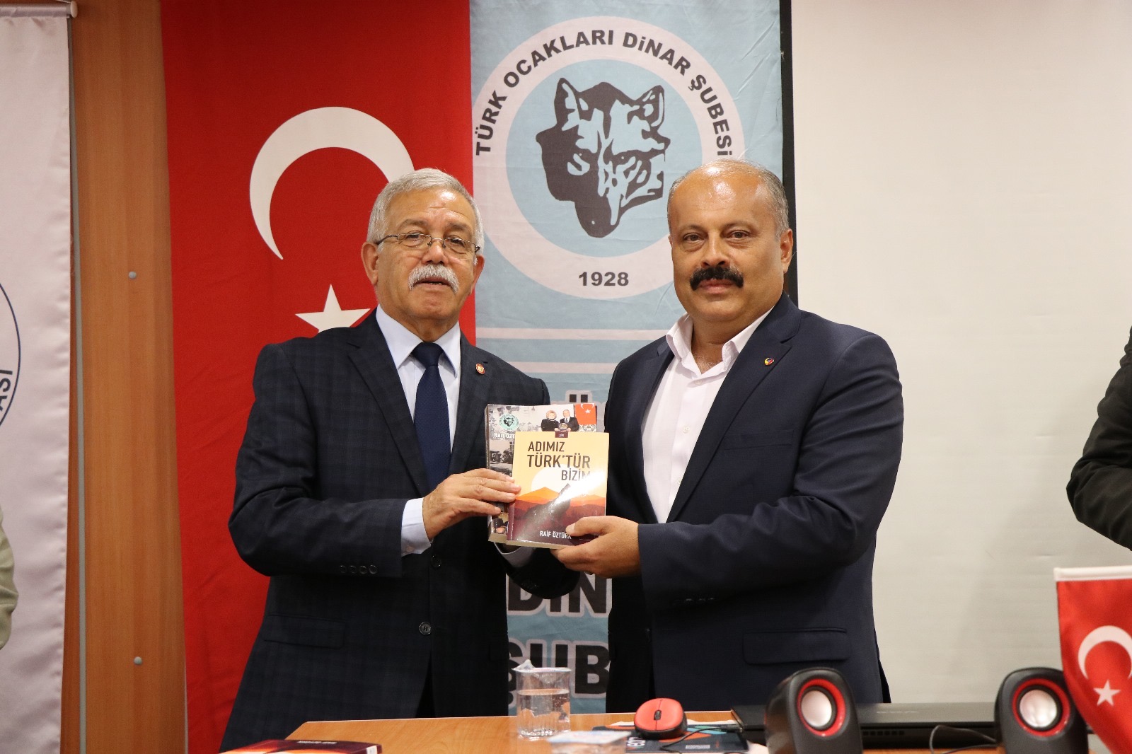 “Dinar’da Sivil Toplumun Sosyal ve Kültürel Katkıları Üzerine Toplantı Yapıldı” 3 818852921727708372