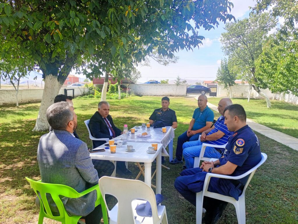Kaymakam Duru, Şehit Babamız Musa İnan'ın Ailesine Taziye Ziyaretinde Bulundu 2 IMG 20240918 WA0026 1024x768 1