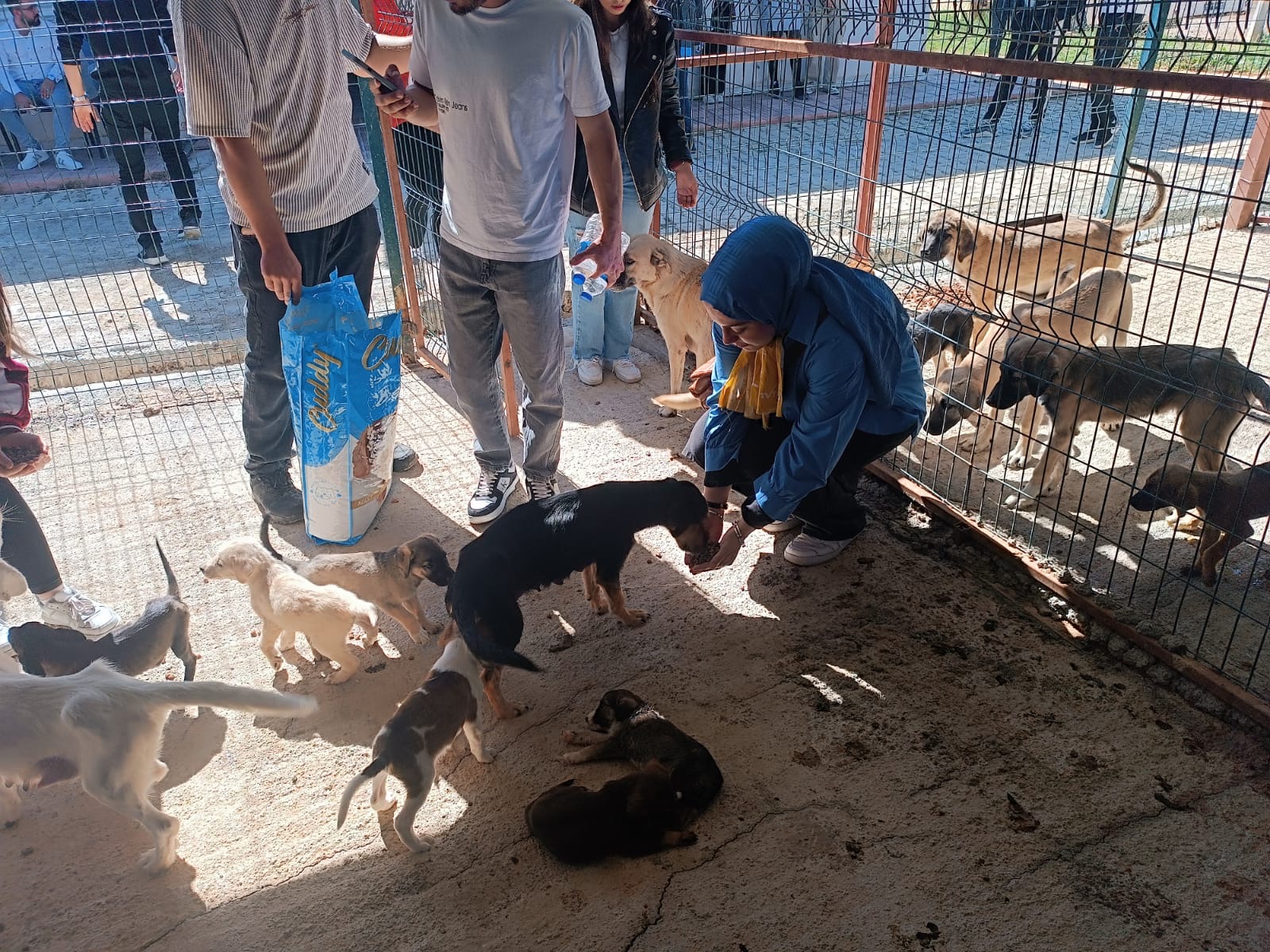 ÜNİVERSİTE ÖĞRENCİLERİNDEN ANLAMLI ZİYARET 5 9943829061728054018