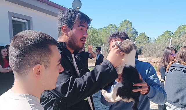 ÜNİVERSİTE ÖĞRENCİLERİNDEN ANLAMLI ZİYARET 7 universite ogrencilerinden anlamli ziyaret 7674