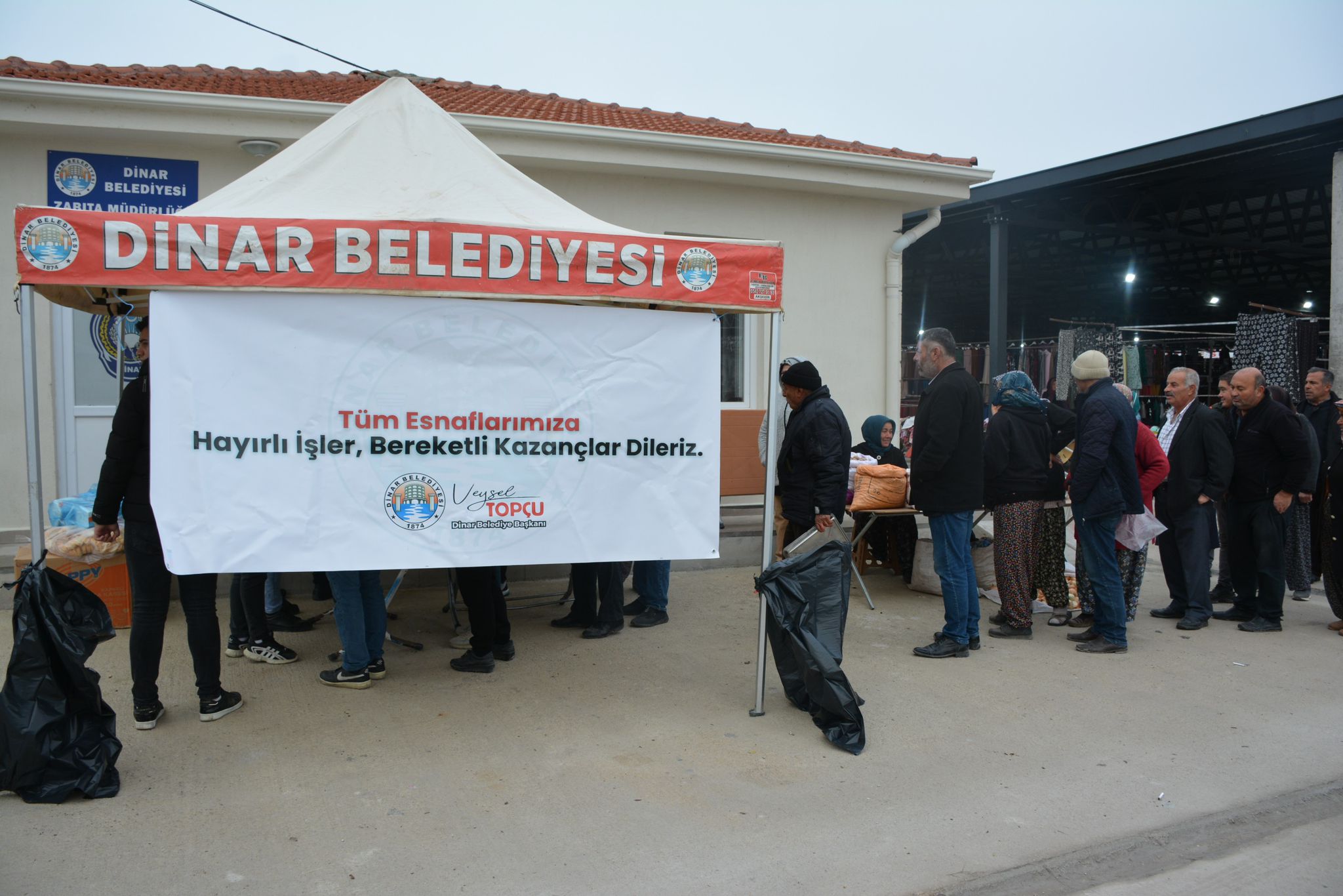 Dinar Salı Pazarı Esnafına Sıcak Çorba İkramı.! 3 18744450021732005193