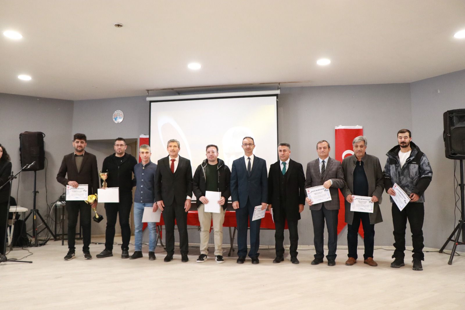 Dinar Belediye Başkanı Veysel Topçu, 24 Kasım Öğretmenler Günü Programlarına Katıldı 4 Bld. 2