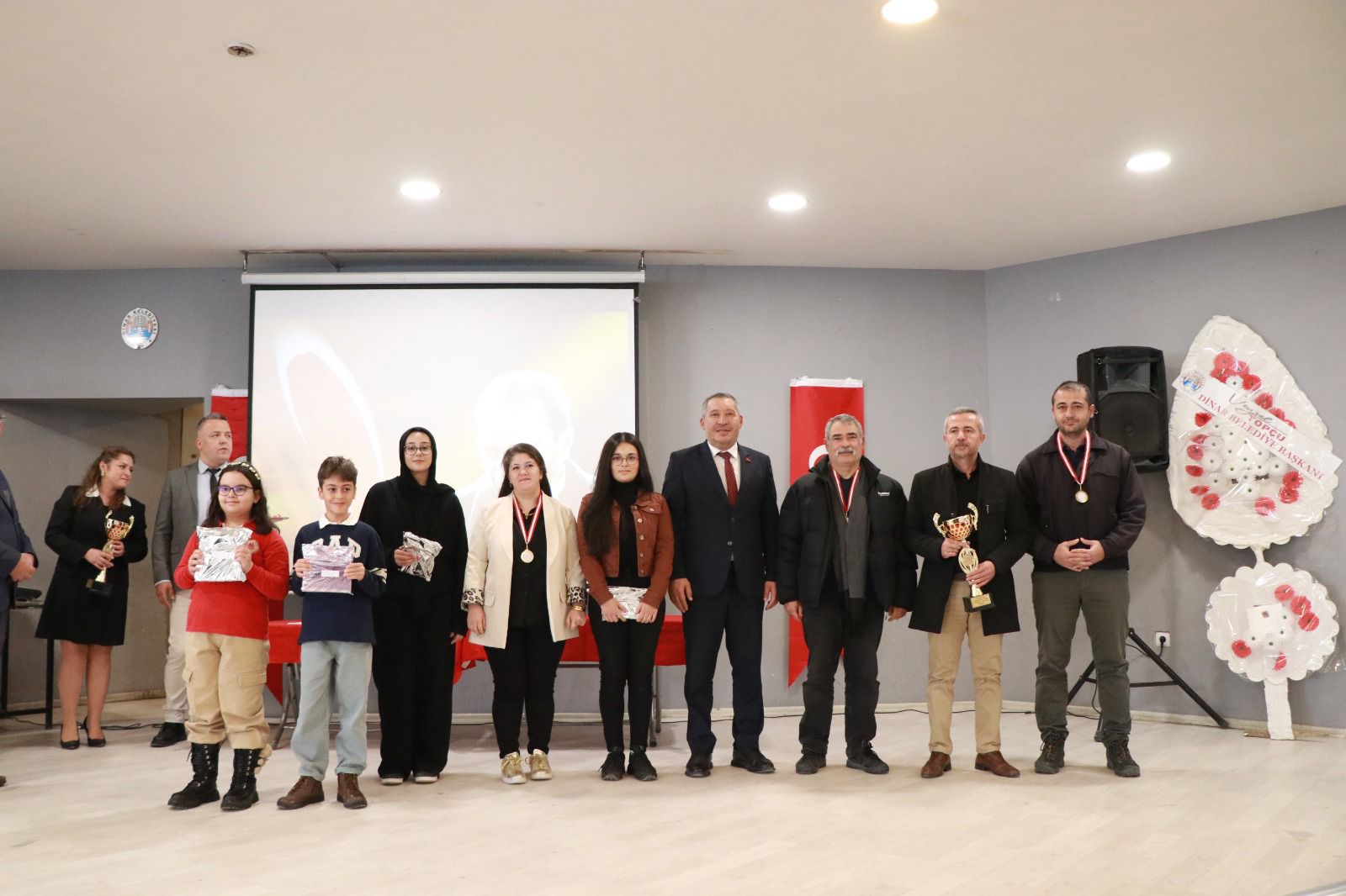 Dinar Belediye Başkanı Veysel Topçu, 24 Kasım Öğretmenler Günü Programlarına Katıldı 5 Bld. 3