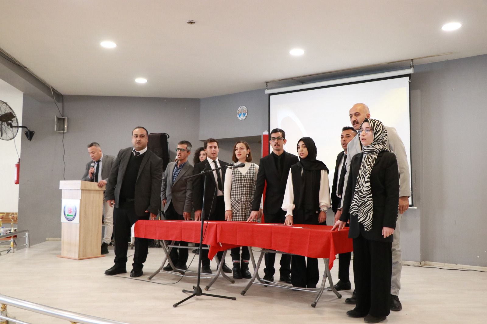 Dinar Belediye Başkanı Veysel Topçu, 24 Kasım Öğretmenler Günü Programlarına Katıldı 8 Bld. 6