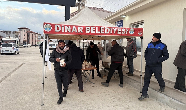 Dinar Belediyesinden Esnafa Çorba İkramıCHP Dinar İlçe Başkanlığı’ndan Basın Açıklaması 4 dinar belediyesinden esnafa corba ikrami 6269