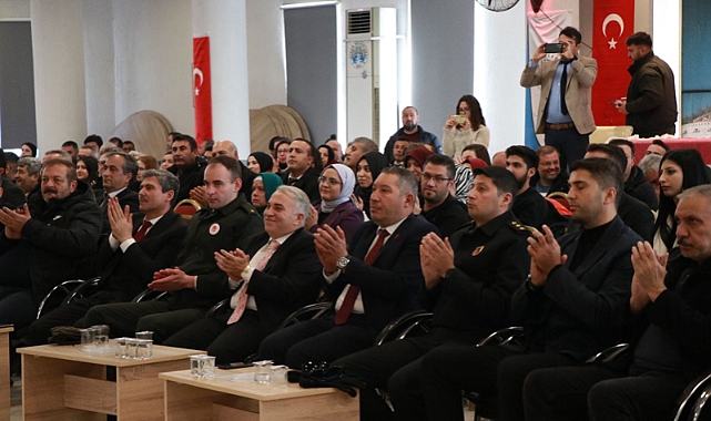 24 KASIM ÖĞRETMENLER GÜNÜ ÇEŞİTLİ ETKİNLİKLERLE KUTLANDI.