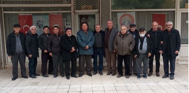 DİNAR YAZARLAR VE ŞAİRLER KÜLTÜR DERNEĞİNCE ÖĞRETMENLER GÜNÜ PROGRAMI ÜYLERİNİNKATIL İLE YAPILDI