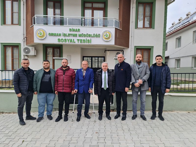 İLÇEMİZ ŞEHİTLİĞİNDE YENİLEME ÇALIŞMALARI YAPILACAKTIR. 2 sehit 1