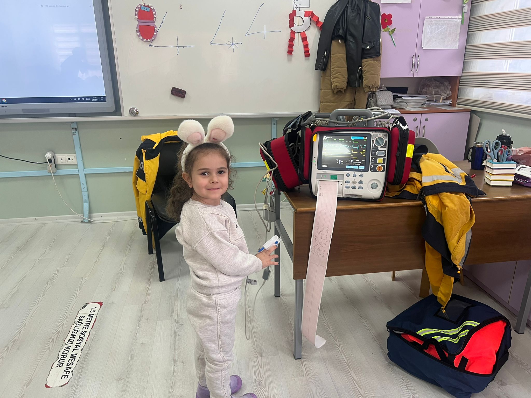 Öğrencilerimizden 112 Acil Sağlık Kahramanlarına Anlamlı Kutlama 8 3589464151733570724