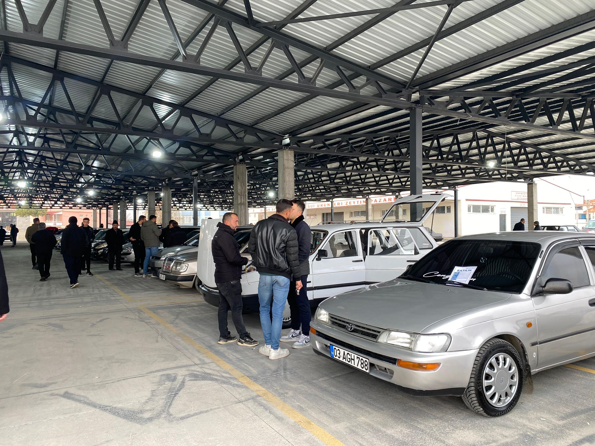 Dinar Açık Oto Pazarı 2. Haftasında Yoğun İlgi Gördü 7 935411711733578598 Kopya