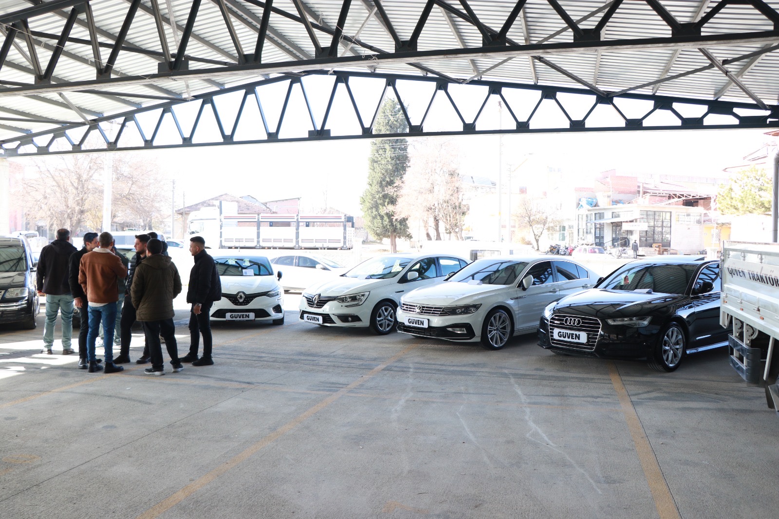 "Dinar Açık Oto Pazarı Hizmete Girdi" 5 9968309281732986553