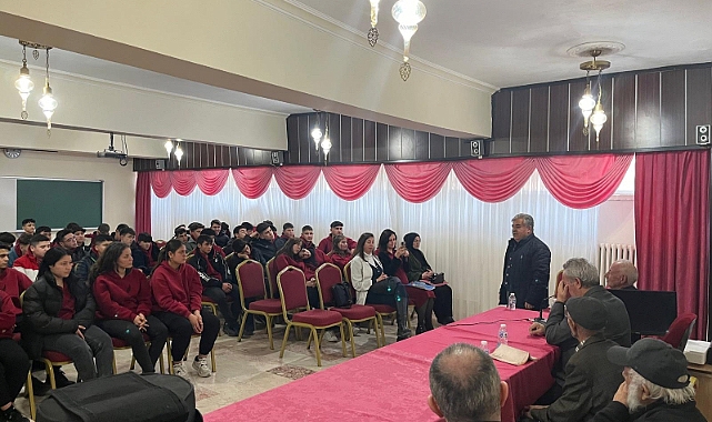 HALK ŞAİRLERİ ÖĞRENCİLERLE BULUŞTU 3 halk sairleri ogrencilerle bulustu 6524