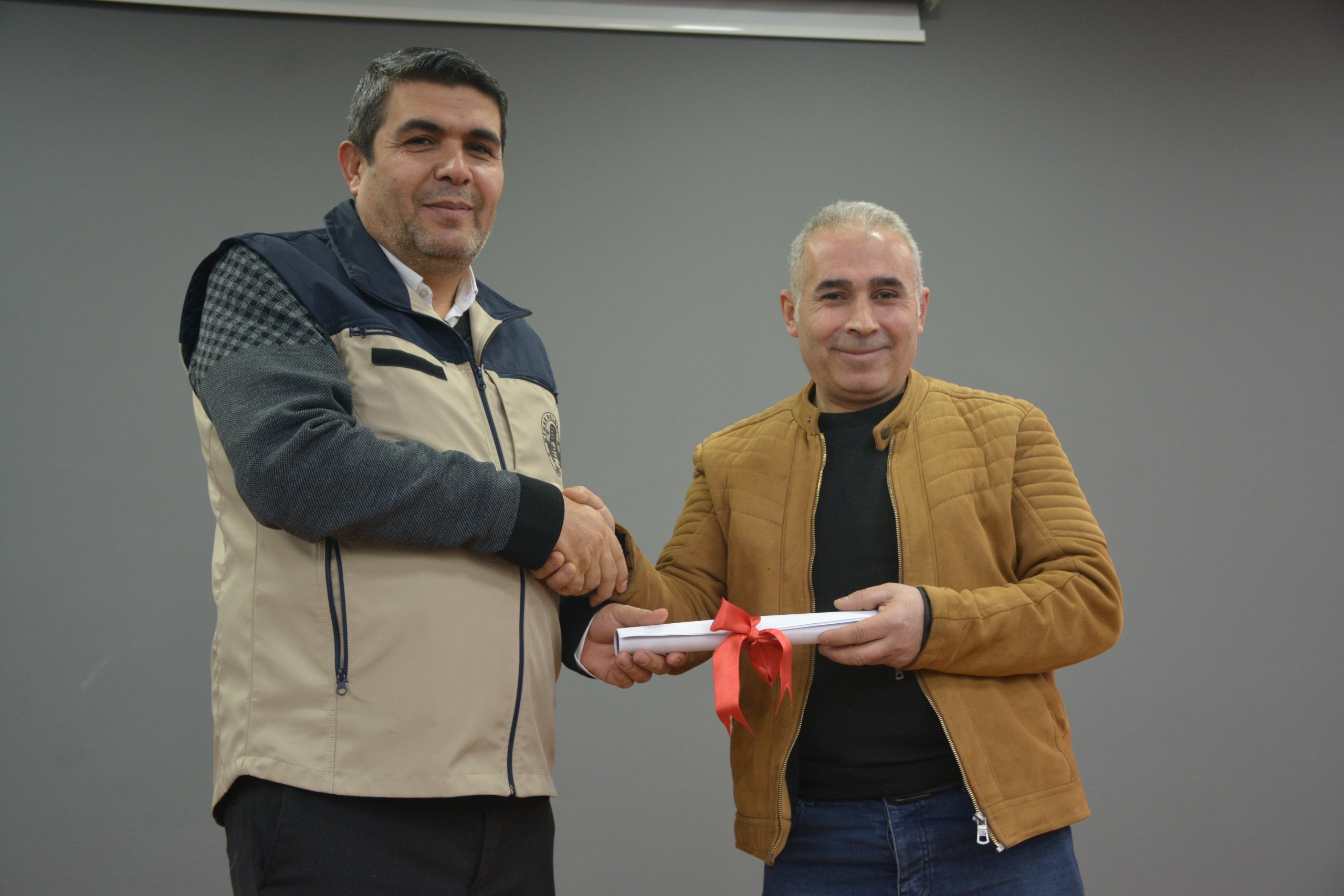 BELEDİYEMİZDEN GAZİ MEHMET ÇAVUŞ MAHALLEMİZE TAPU HİZMETİ 3 10363403651736515029 Kopya