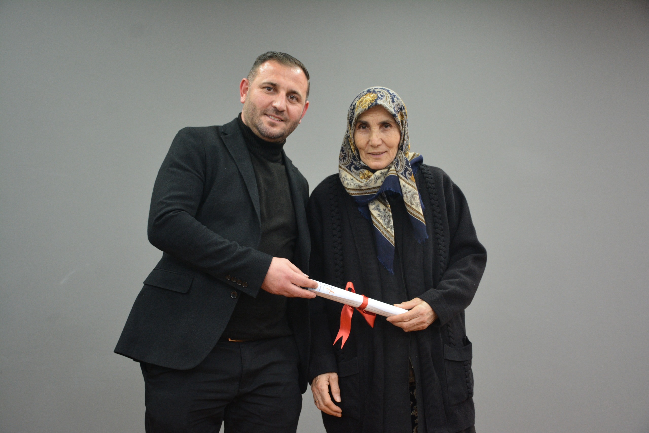 BELEDİYEMİZDEN GAZİ MEHMET ÇAVUŞ MAHALLEMİZE TAPU HİZMETİ 14 11731430071736515033