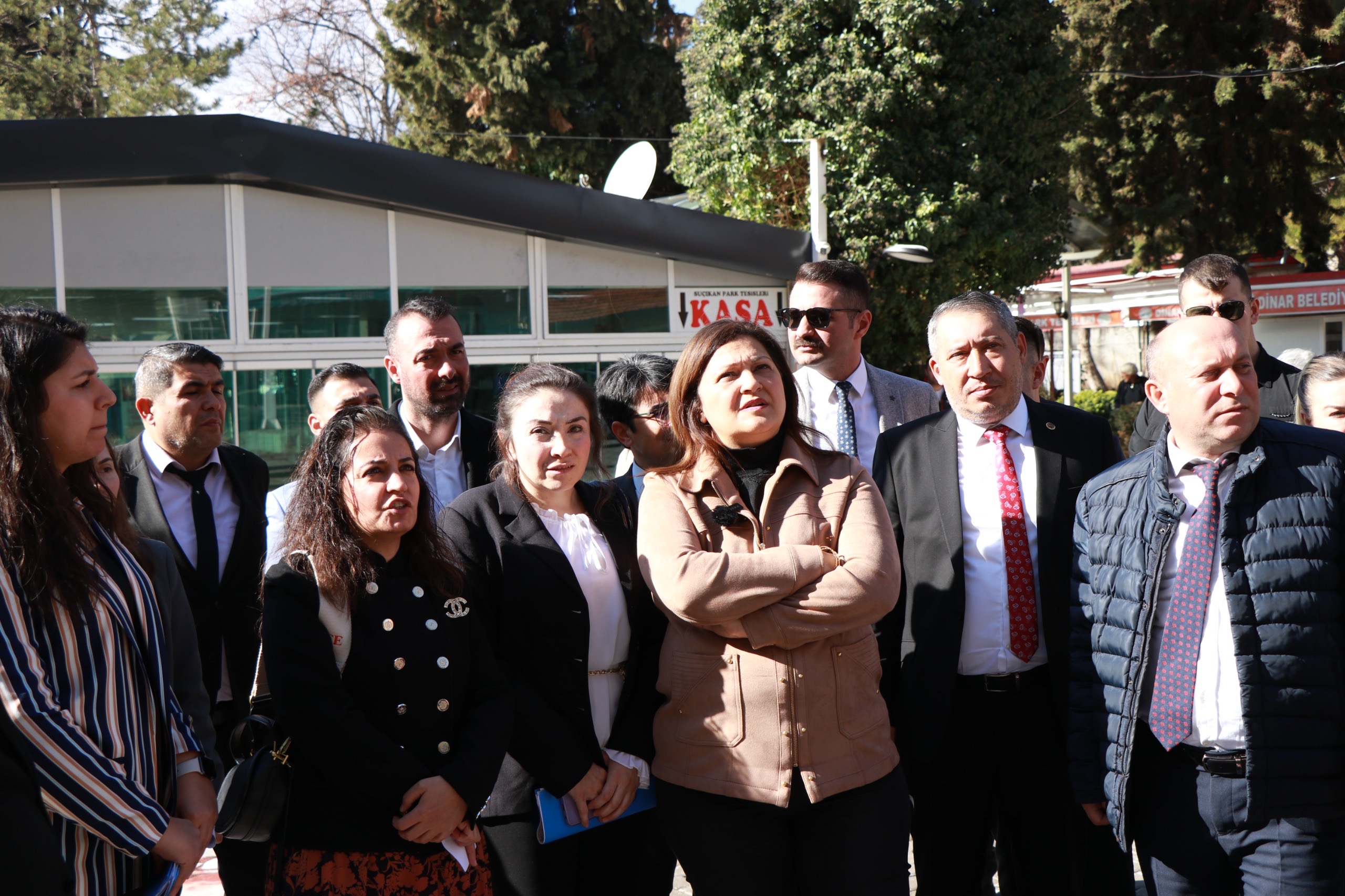 AFYONKARAHİSAR BELEDİYE BAŞKANI BURCU KÖKSAL’DAN DİNAR BELEDİYESİNE ZİYARET 6 14651082811737042889 Kopya