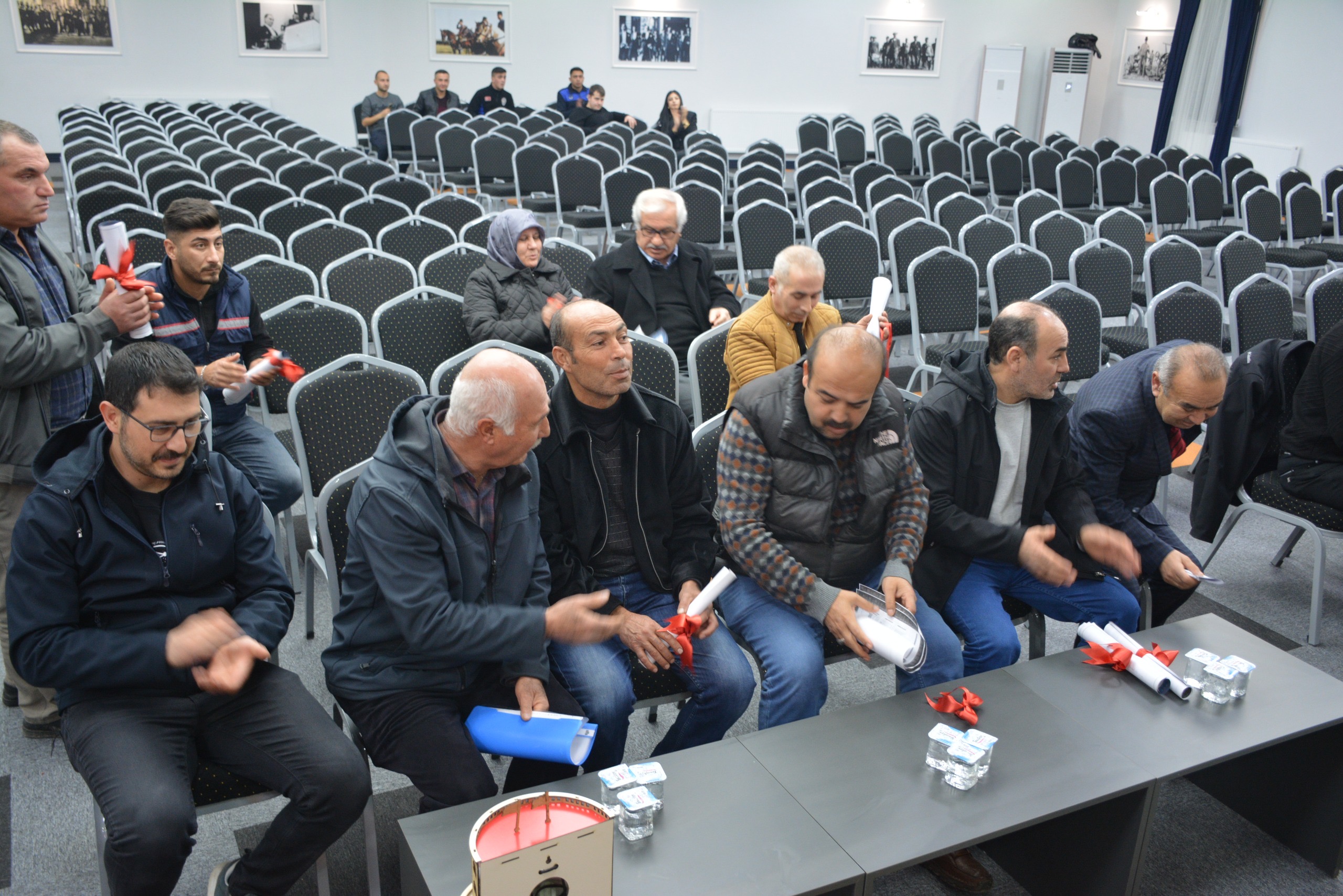 BELEDİYEMİZDEN GAZİ MEHMET ÇAVUŞ MAHALLEMİZE TAPU HİZMETİ 10 15826364451736515021