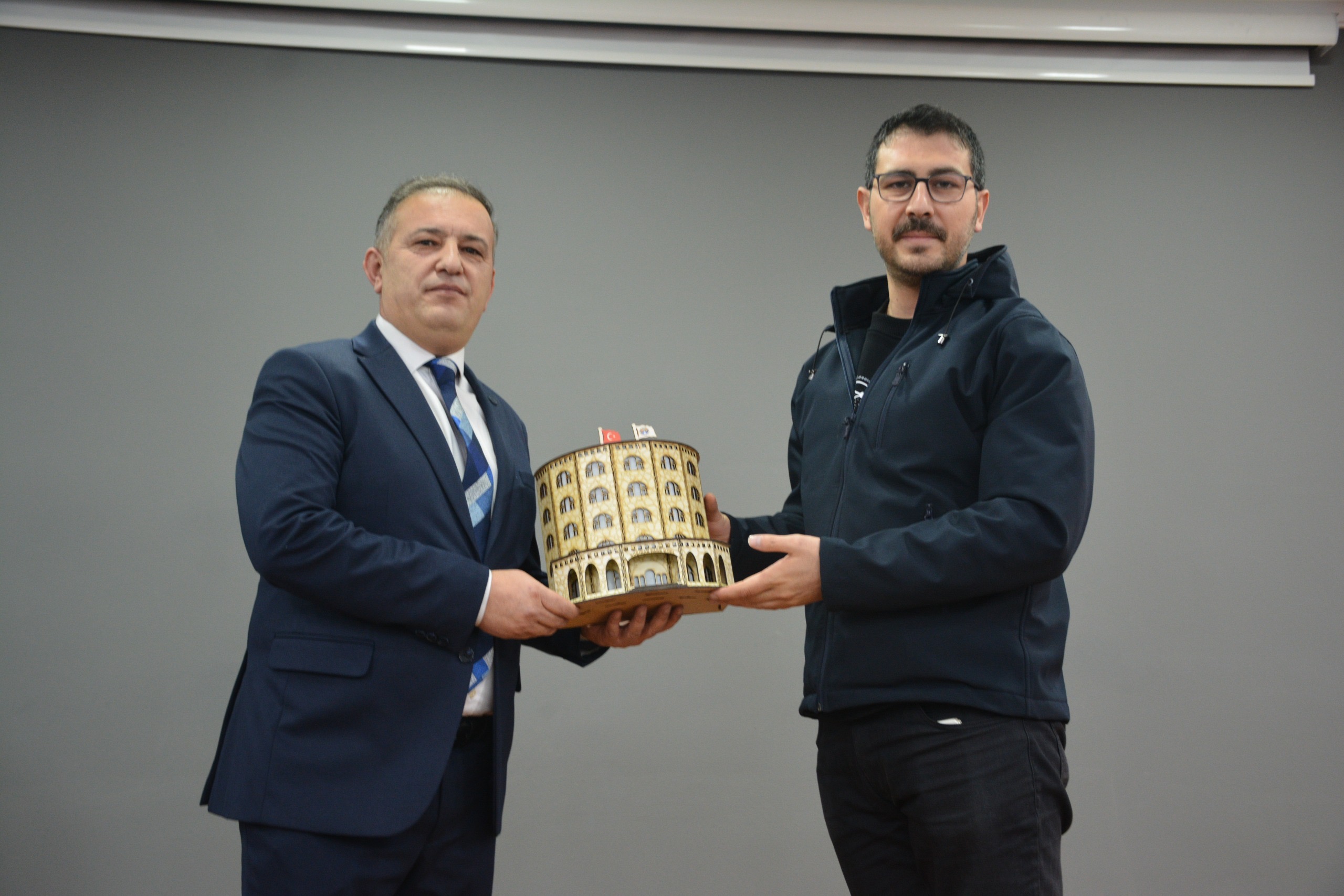 BELEDİYEMİZDEN GAZİ MEHMET ÇAVUŞ MAHALLEMİZE TAPU HİZMETİ 7 21460606051736515017