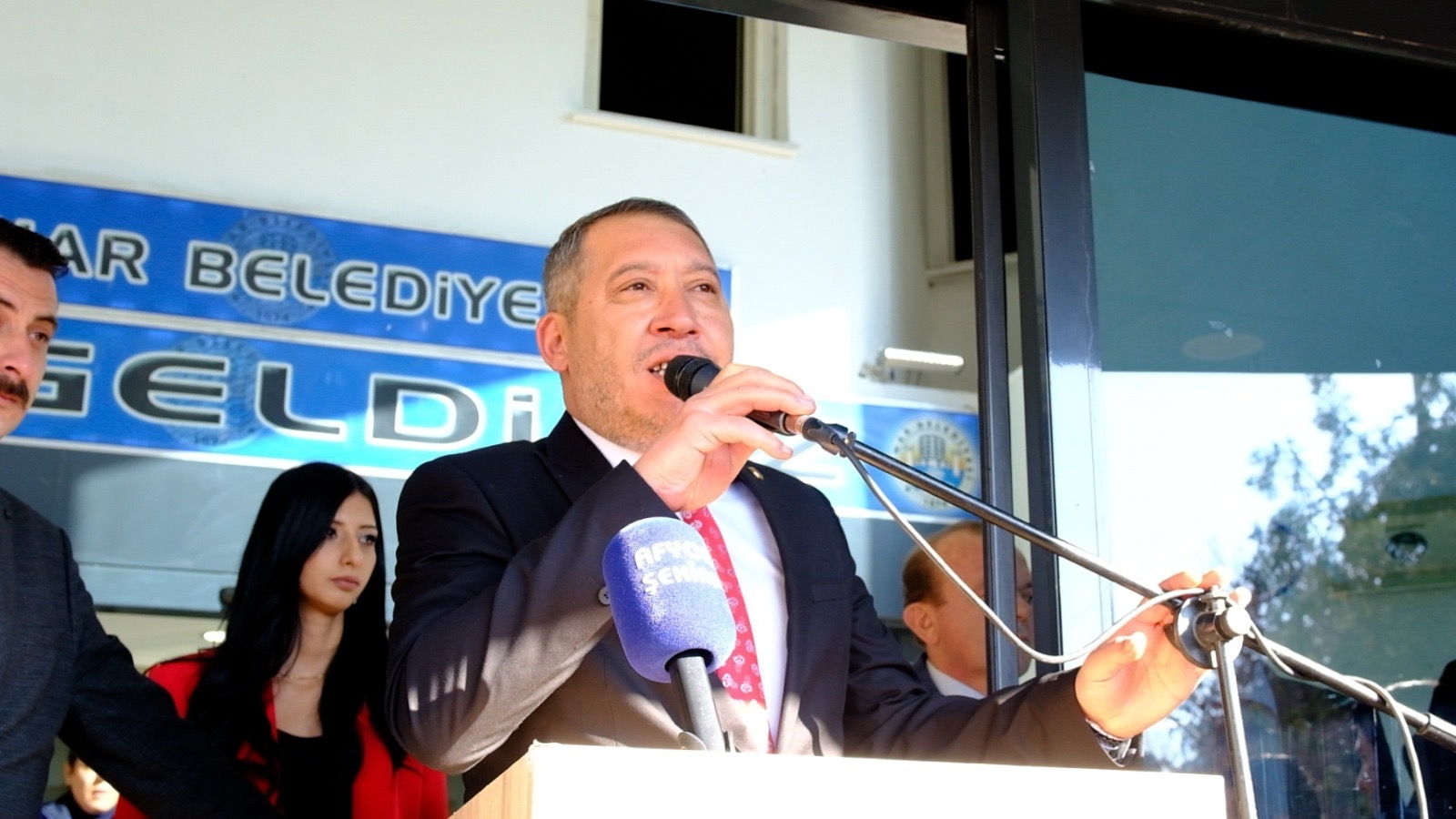 AFYONKARAHİSAR BELEDİYE BAŞKANI BURCU KÖKSAL’DAN DİNAR BELEDİYESİNE ZİYARET 16 6992695041737042883 Kopya