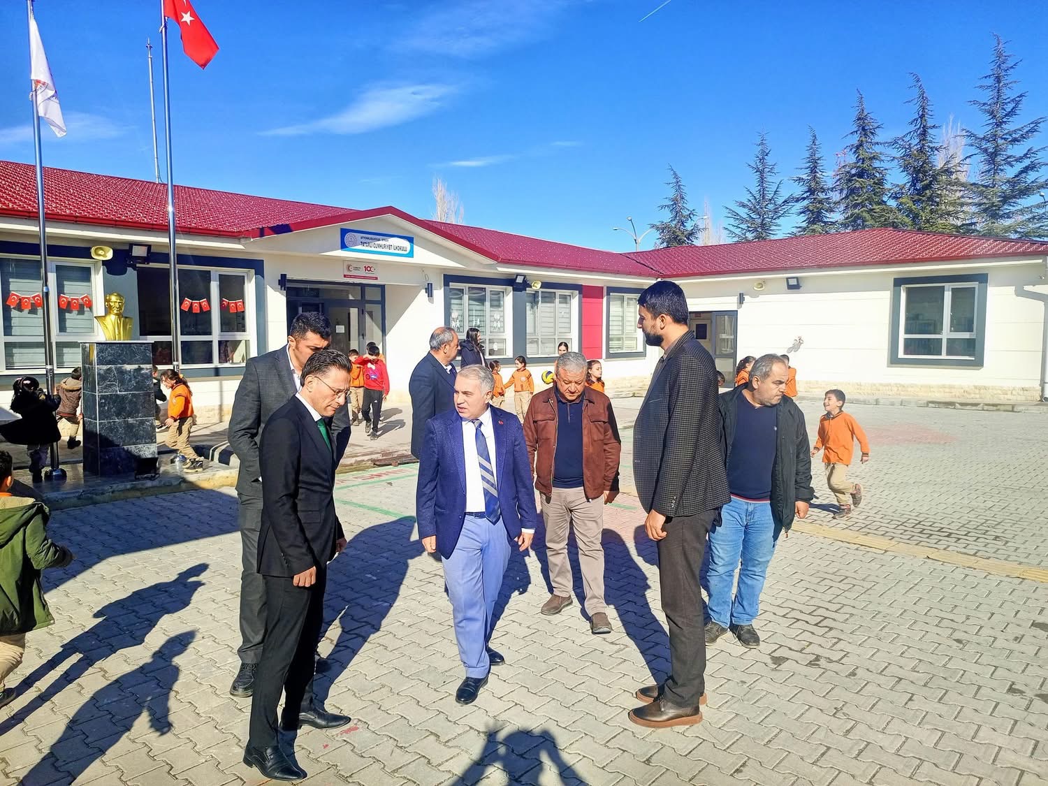 KAYMAKAM DURU TATARLI KASABASINDA İNCELEME ZİYARETLERDE BULUNDU. 1 9568896461736263494