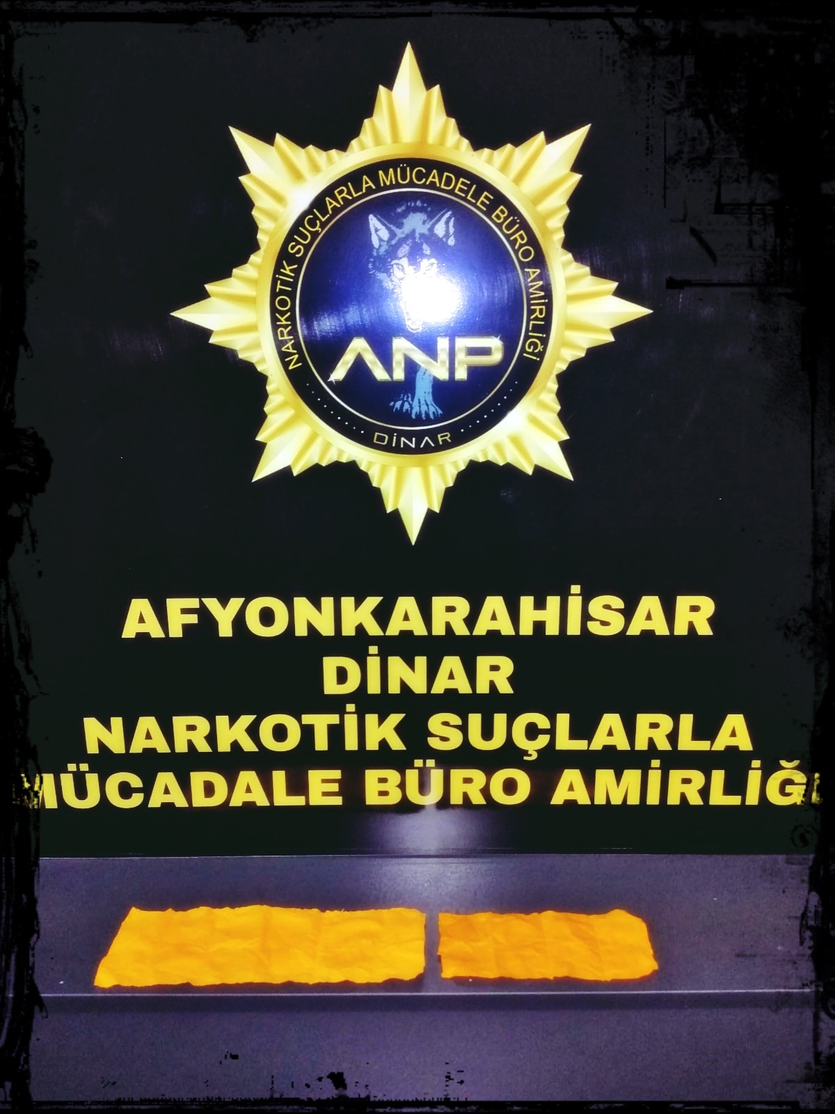 2 9900130371735922683