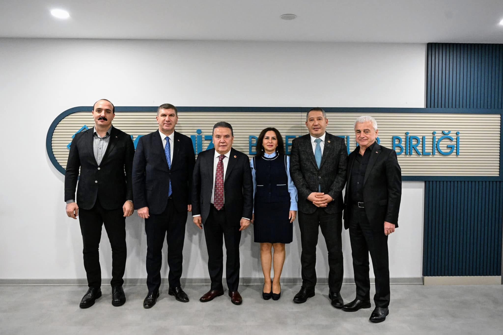 Dinar Belediye Başkanı Veysel Topçu, Akdeniz Belediyeler Birliği Encümen Toplantısına Katıldı 2 Bsk 1