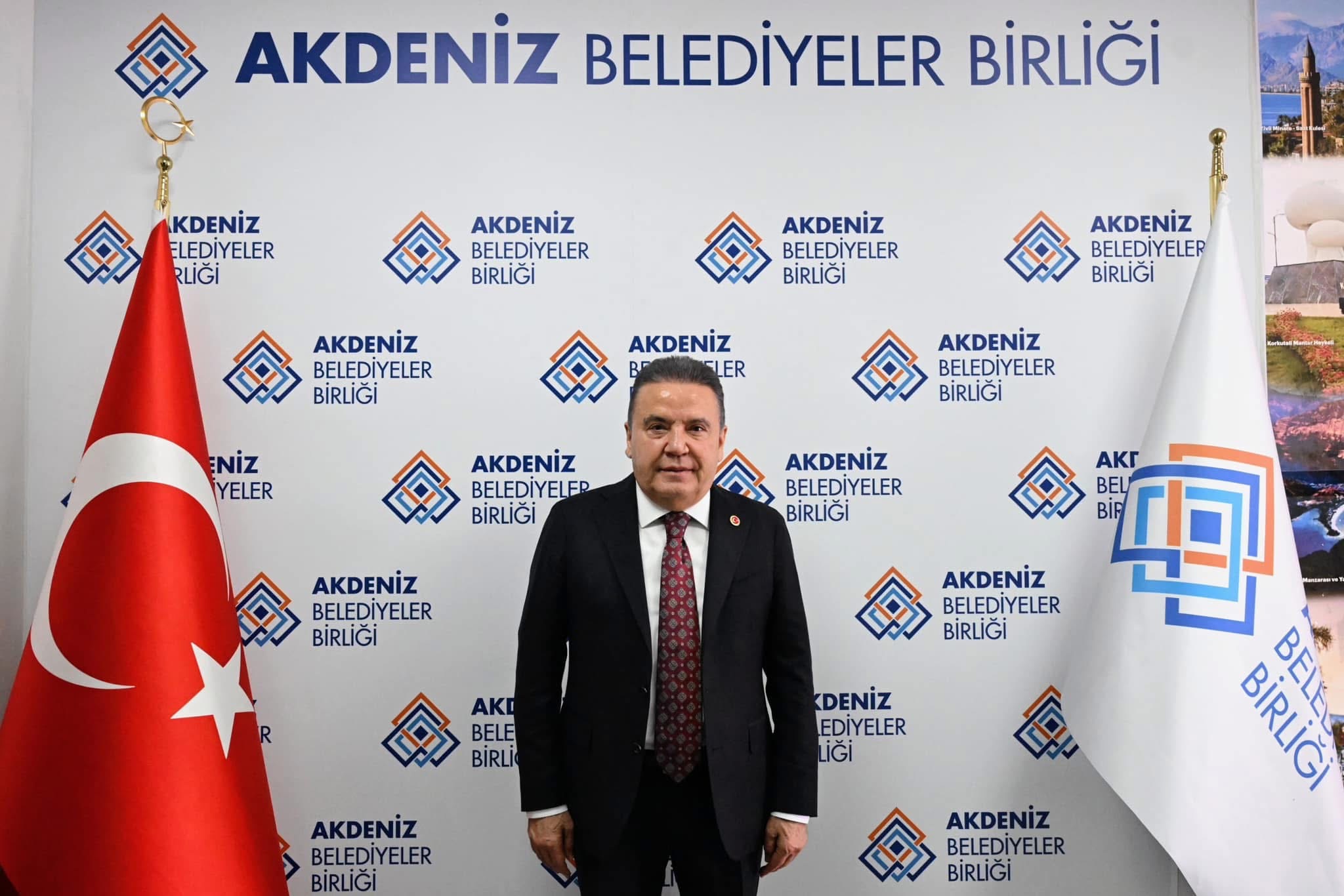 Dinar Belediye Başkanı Veysel Topçu, Akdeniz Belediyeler Birliği Encümen Toplantısına Katıldı 3 Bsk 2