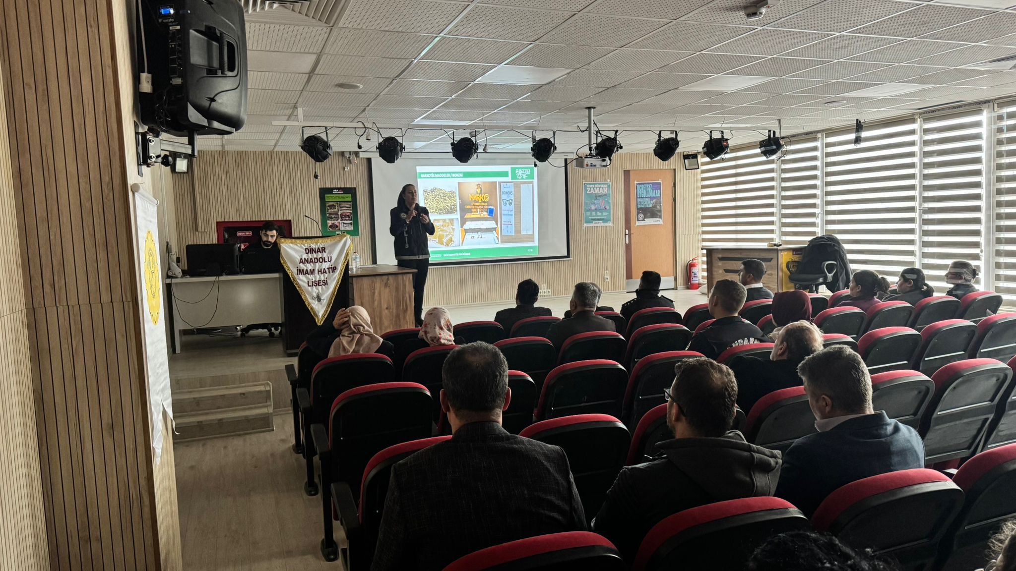 İlçe Kaymakamımız Kemal DURU, ‘’En İyi Narkotik Polisi Anne Projesi" Programına Katıldı… 3 Kaymakam 2