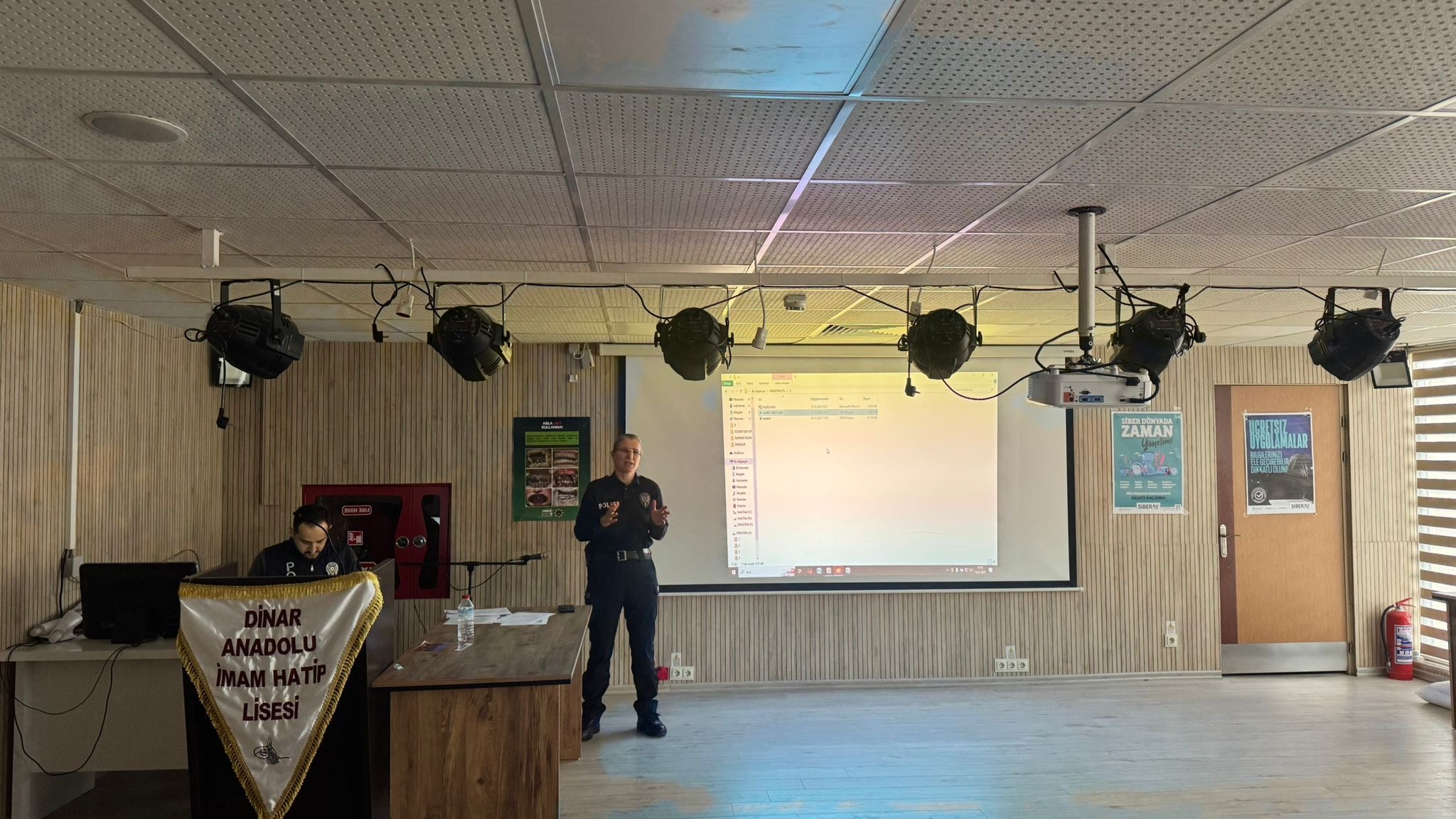 İlçe Kaymakamımız Kemal DURU, ‘’En İyi Narkotik Polisi Anne Projesi" Programına Katıldı… 4 Kaymakam 3