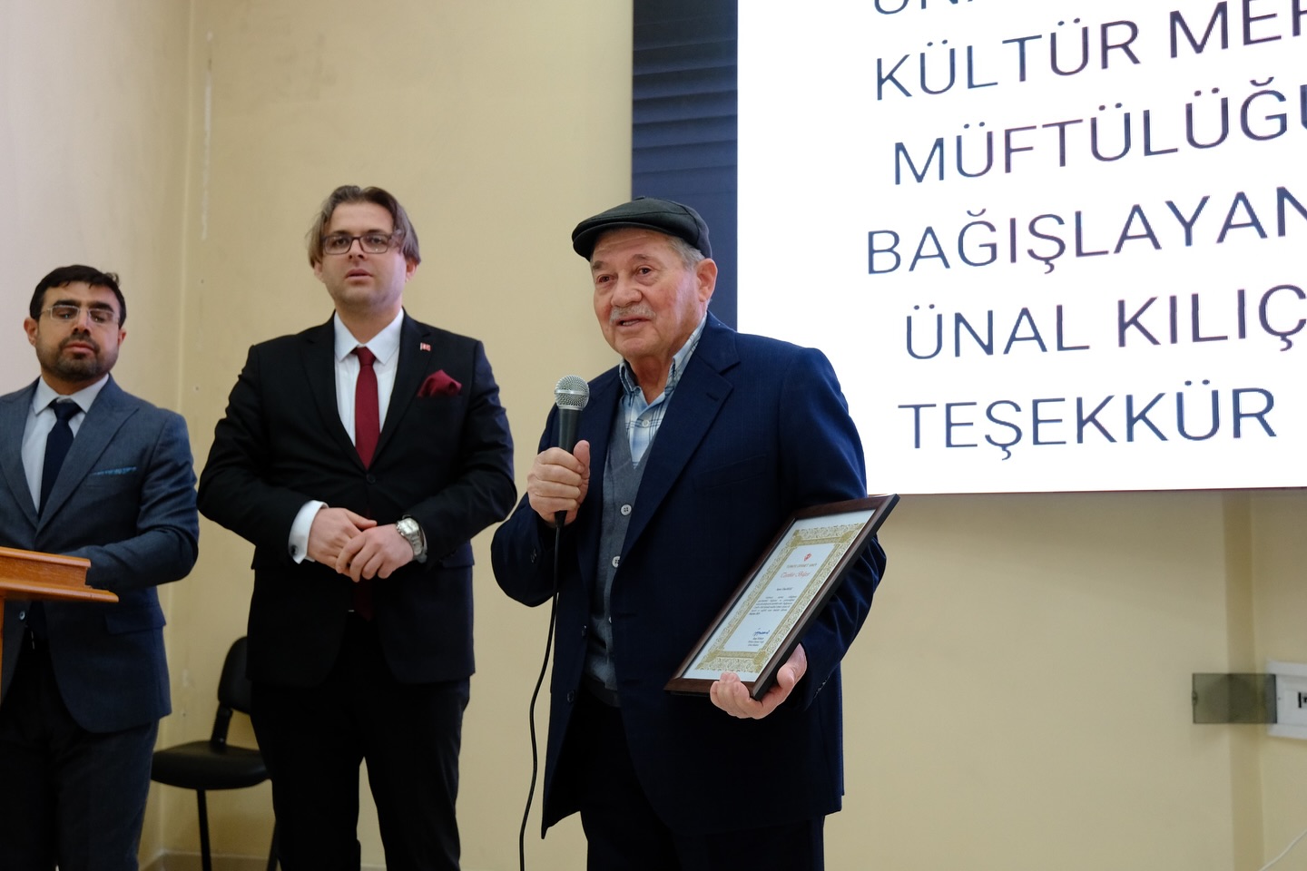 KAYMAKAM DURU KUTSAL EMANETLER SERGİSİ AÇILIŞINI GERÇEKLEŞTİRDİ. 7 67add3691b7bb