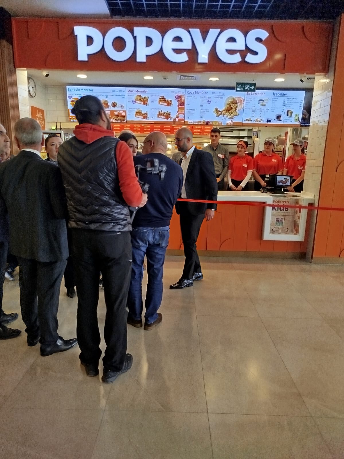 Burger King ve Popeyes Dinar İyaş AVM’de Açıldı! 5 8453639331738951944 Kopya