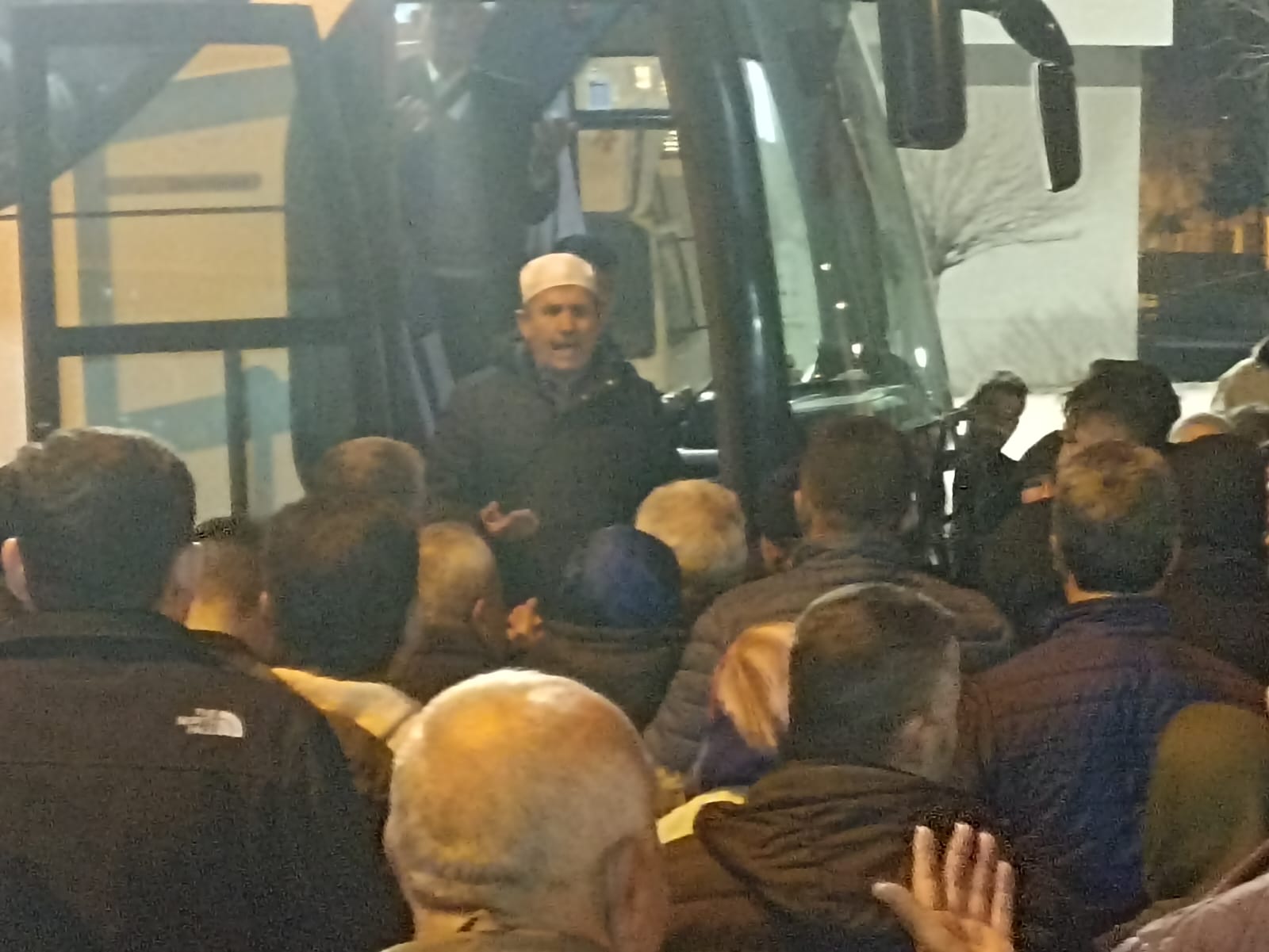 Duayen Turizm umrecilerini dualarla uğurladık 6 a1c0a869 773b 4af0 994b ca092c7f006f