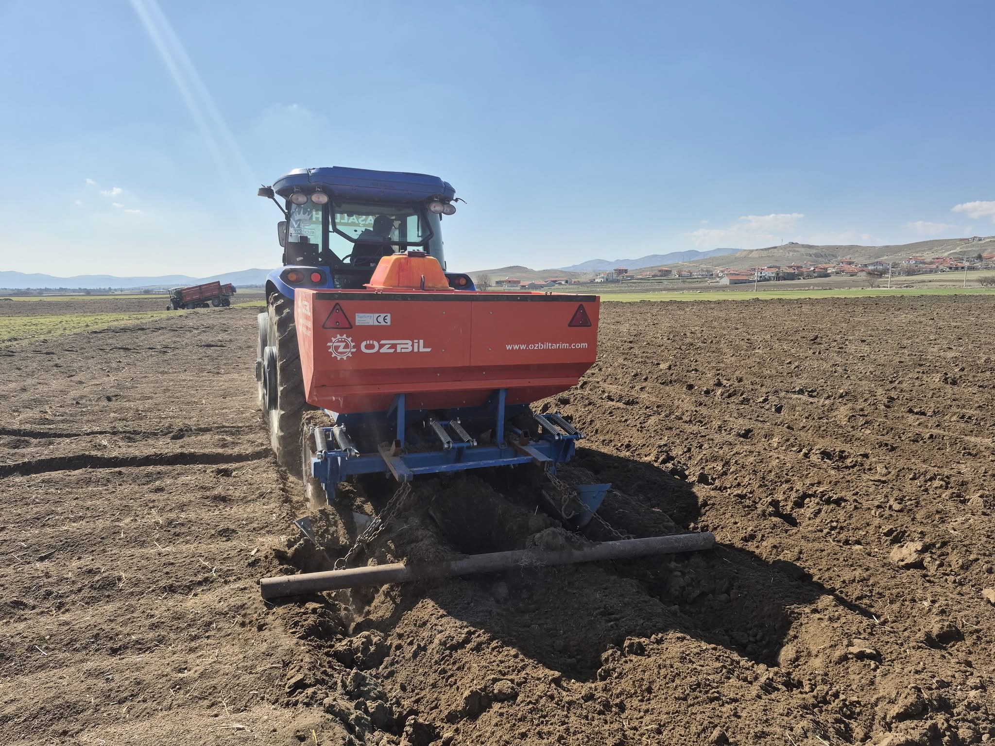 Çöl Ovası’nda Meşhur Patates Ekimi Başladı 2 15199535321741791745