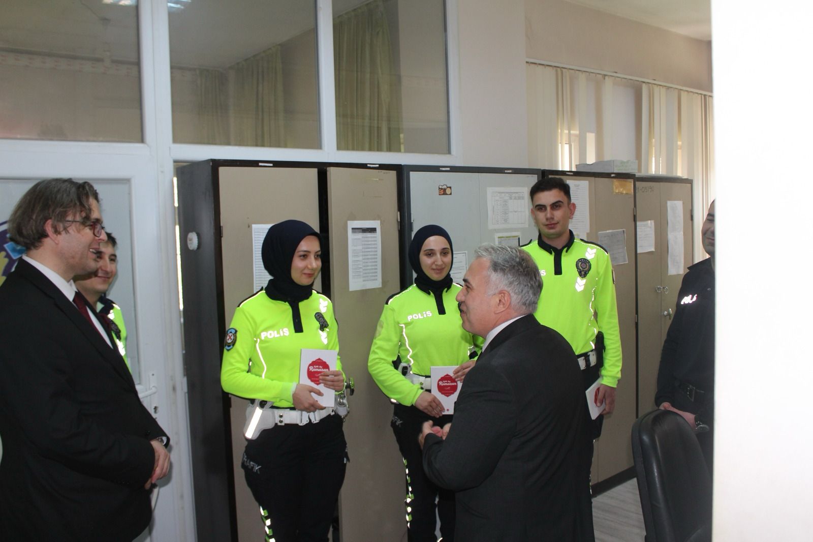 KAYMAKAM DURU, İYİLİK HAFTASI ZİYARETLERİNE EŞLİK ETTİ 9 17395877101742219120