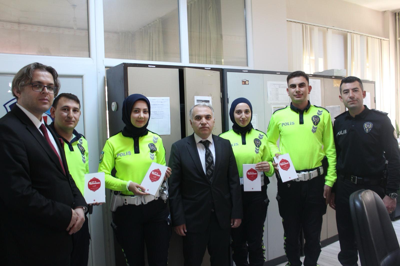 KAYMAKAM DURU, İYİLİK HAFTASI ZİYARETLERİNE EŞLİK ETTİ 10 19073010121742219130