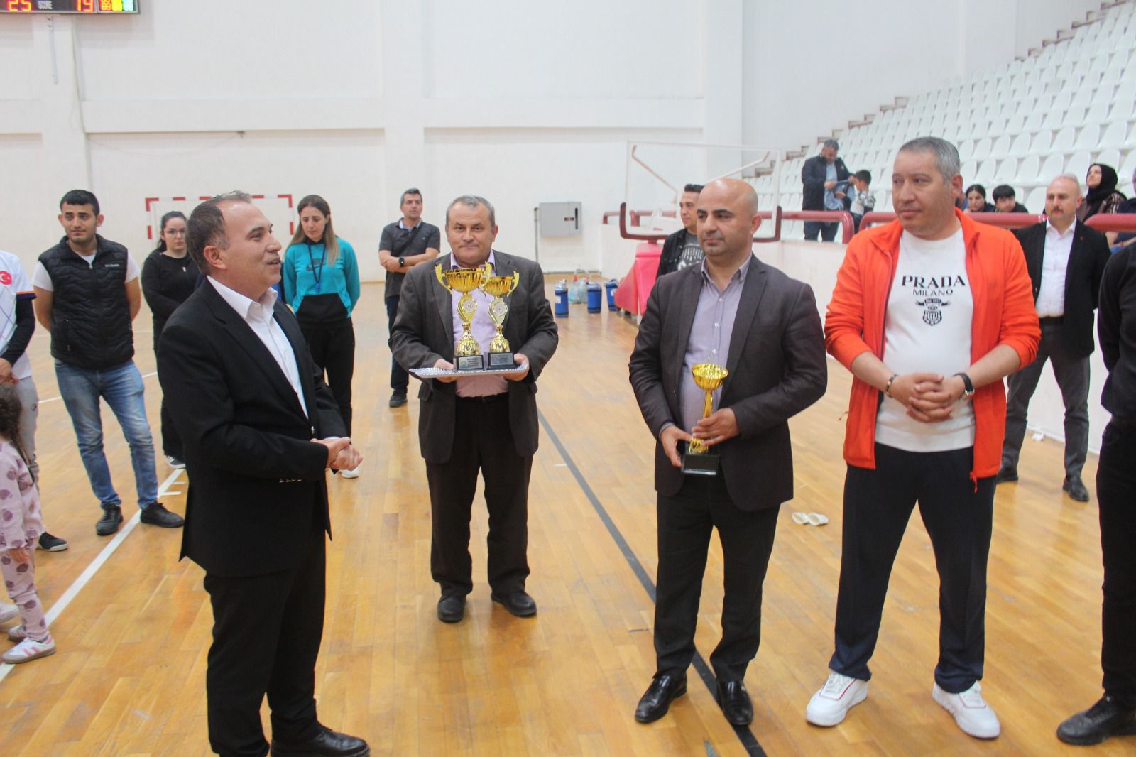 KAYMAKAM DURU “KURUMLAR ARASI VOLEYBOL TURNUVASI” FİNALİNE KATILDI. 3 2829278c 608e 450d 89e4 c3c864e75d6a